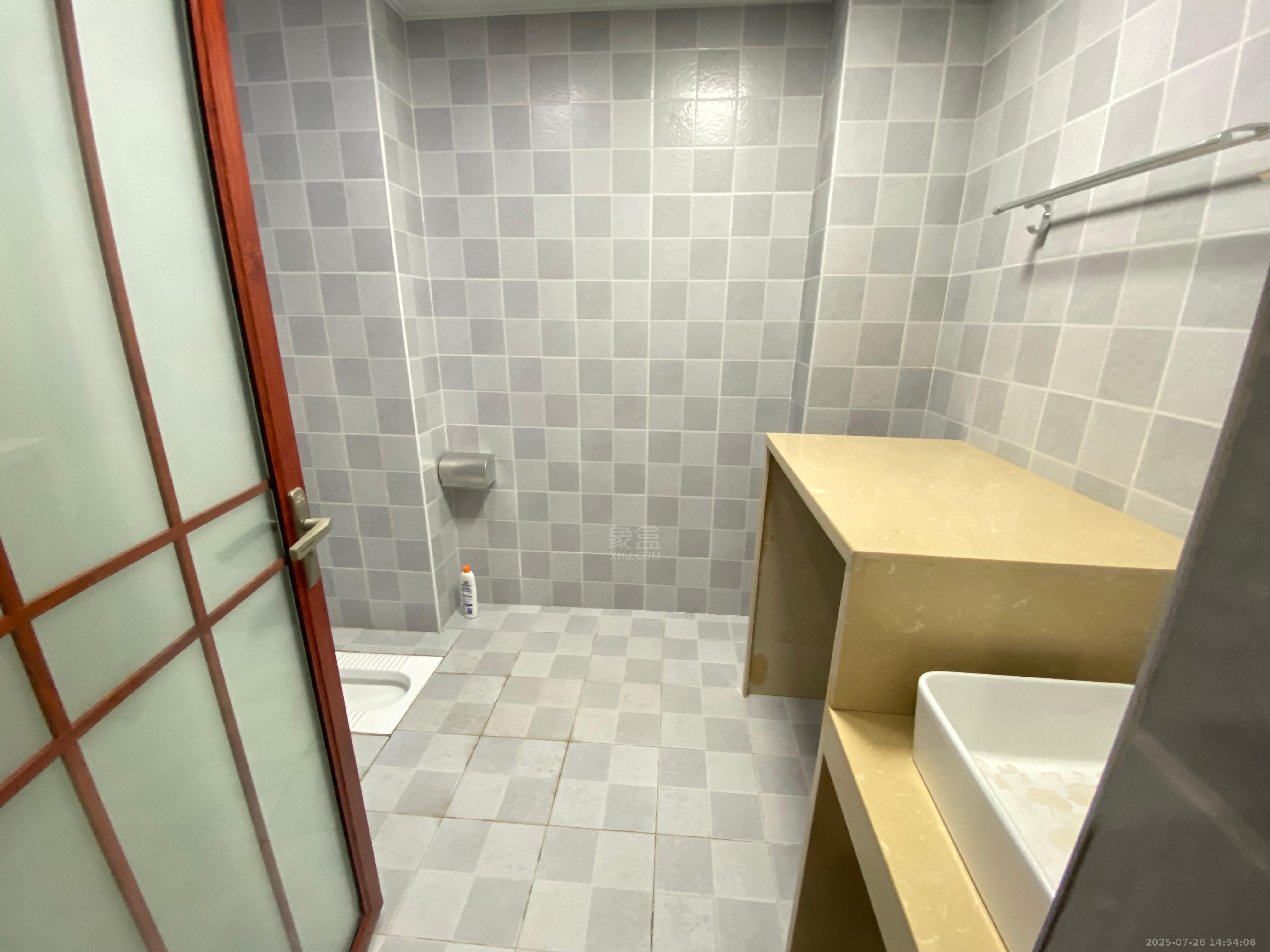 湘江名都 1室1厅1卫 1500.0元/月 湘江名都 1室1厅1卫 1500.0元/月室内图