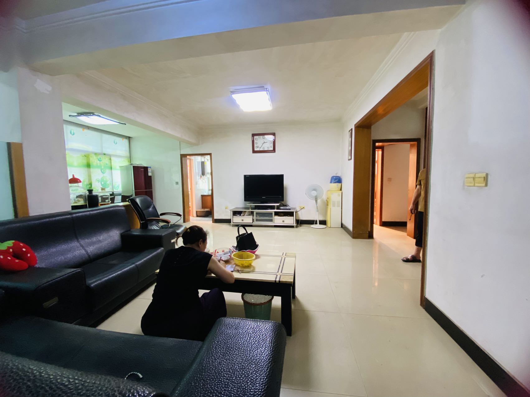 马良居委会 3室2厅2卫 1300.0元/月 马良居委会 3室2厅2卫 1300.0元/月室内图