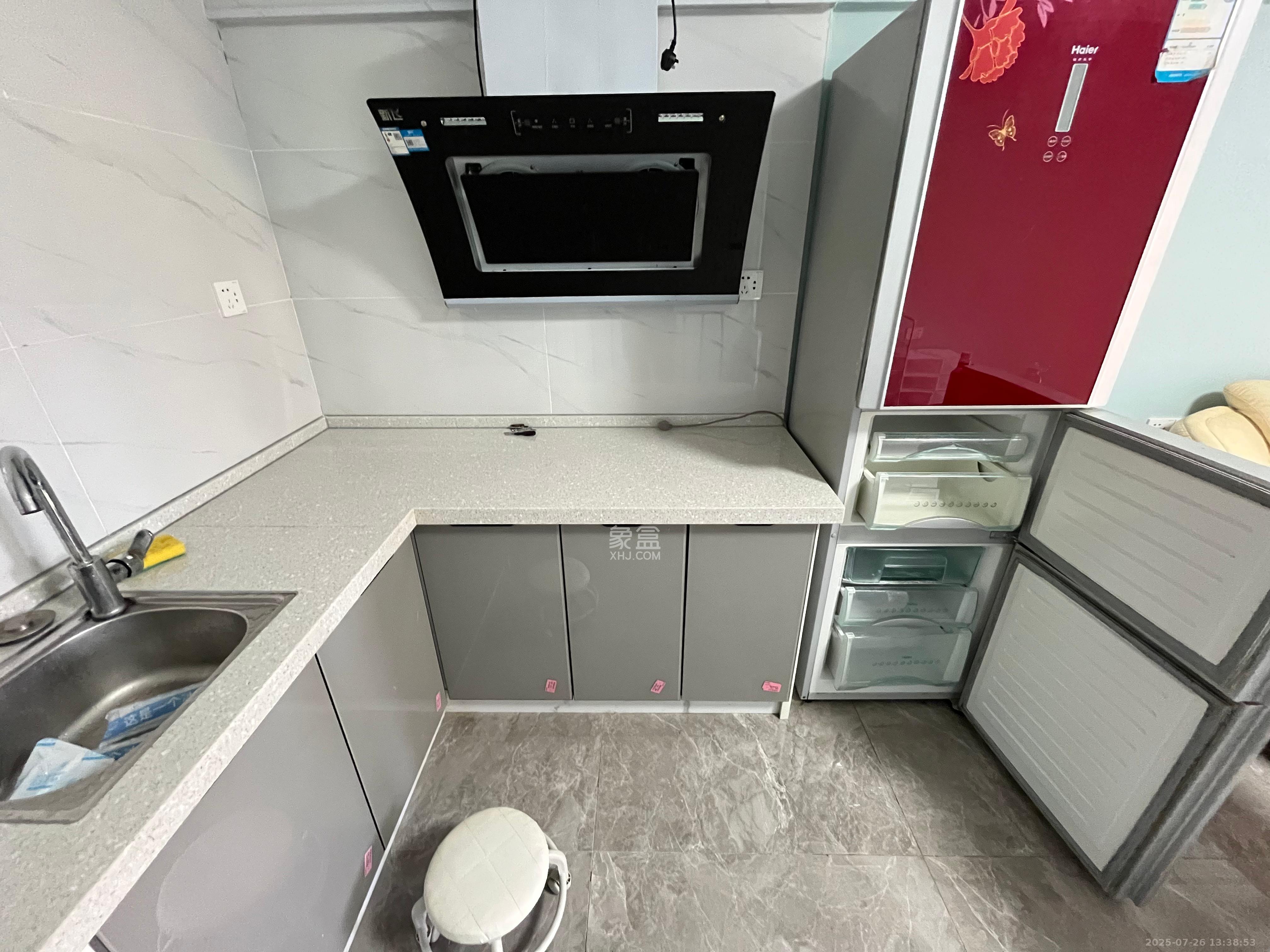 COCO蜜城  1室1厅1卫    1500.0元/月室内图