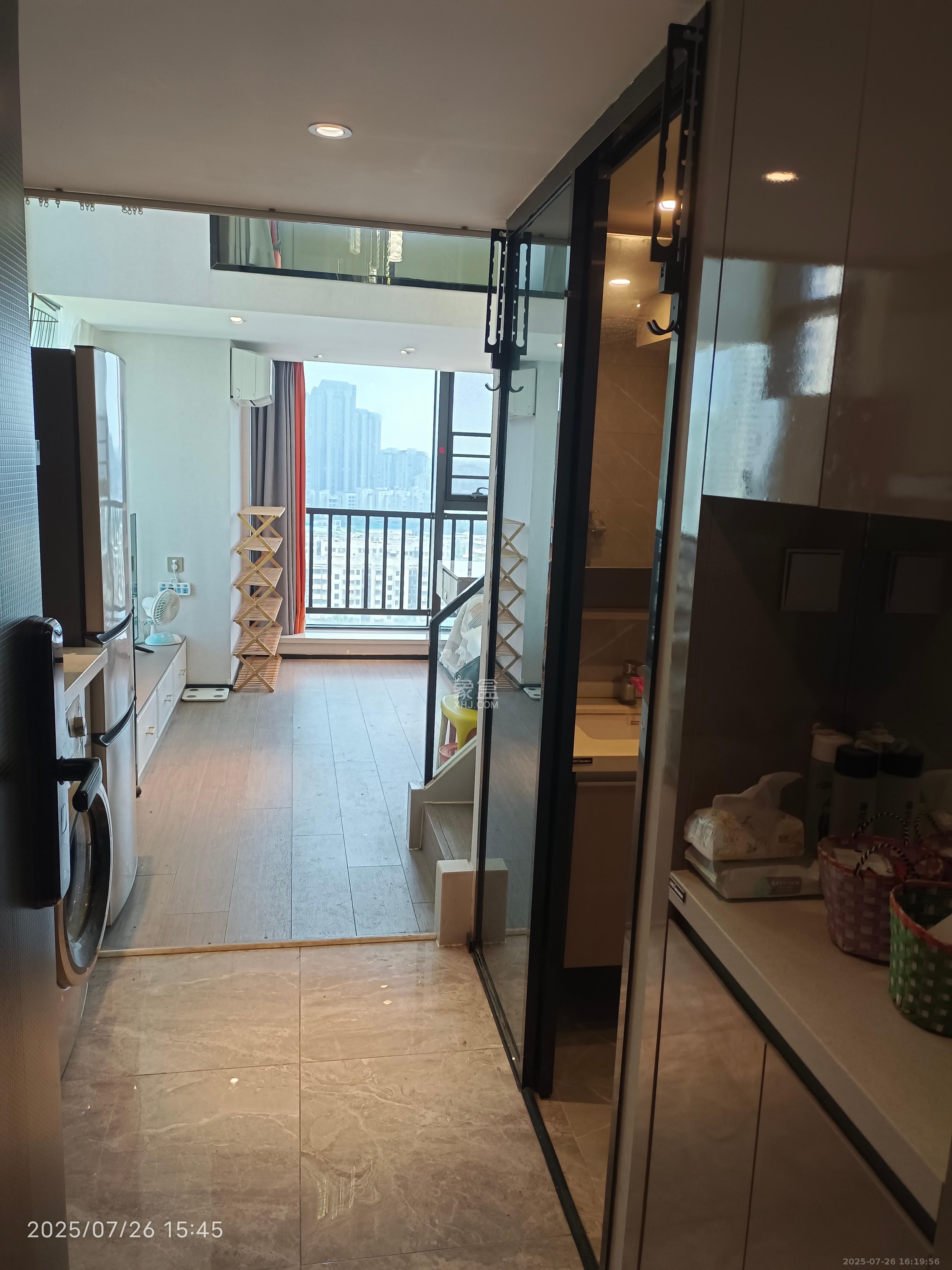 中一鲲出（鲲鹏府）  2室1厅1卫    3000.0元/月室内图