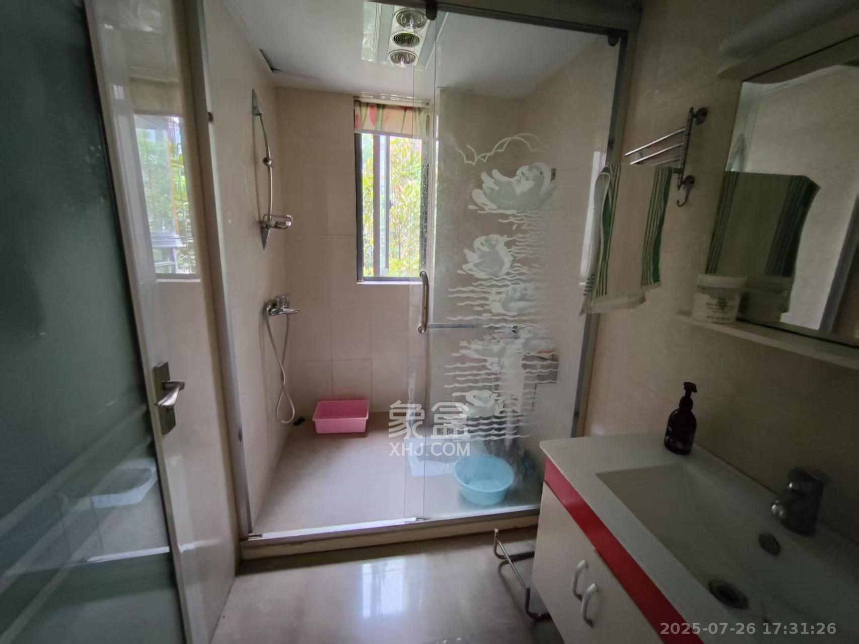 奥林匹克花园 3室2厅2卫 2700.0元/月 奥林匹克花园 3室2厅2卫 2700.0元/月室内图