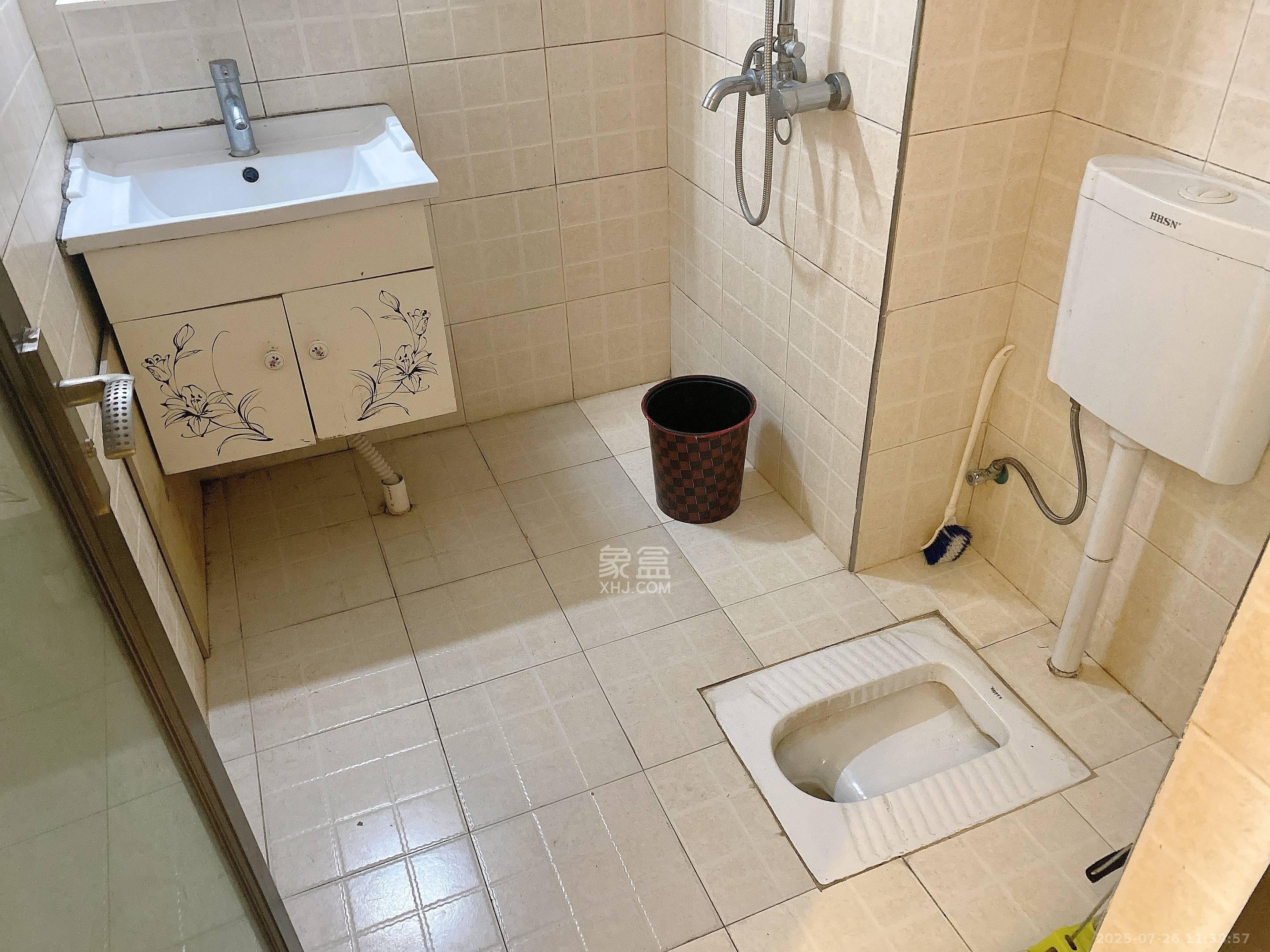 铂宫  1室1厅1卫   1900.00元/月室内图