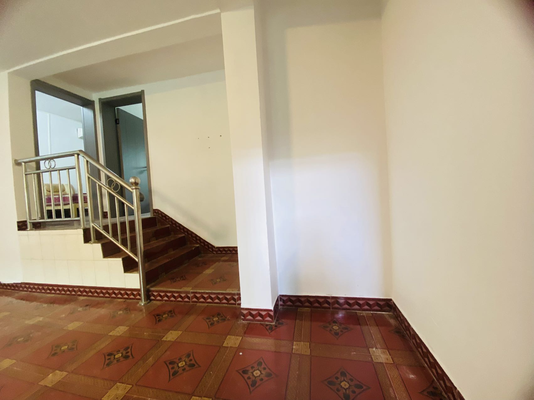 资阳区汽车路办事处人民路居委会(湘中印刷厂宿舍)  2室2厅1卫    700.0元/月 资阳区汽车路办事处人民路居委会(湘中印刷厂宿舍)  2室2厅1卫    700.0元/月室内图