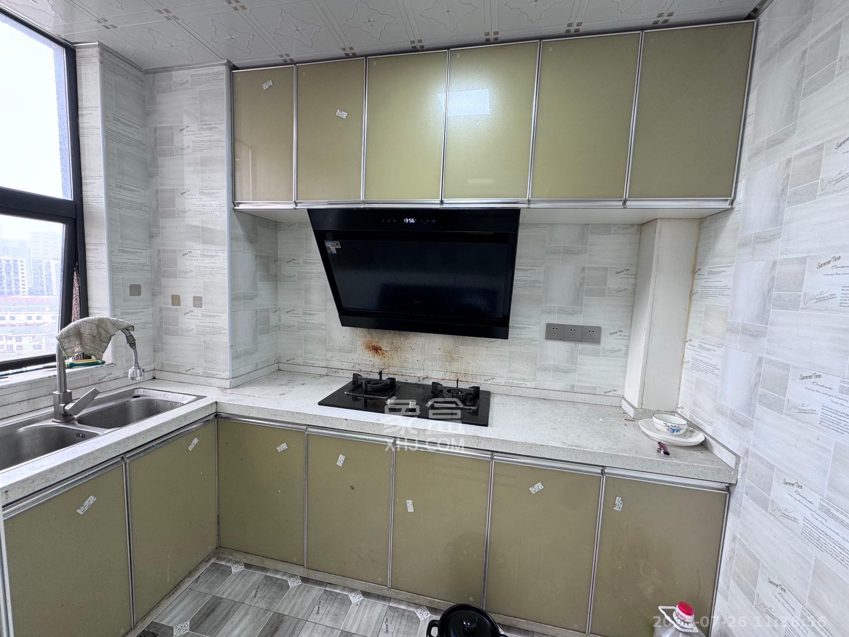 高升时代广场（冠铭商务中心）  3室2厅1卫    2200.0元/月室内图