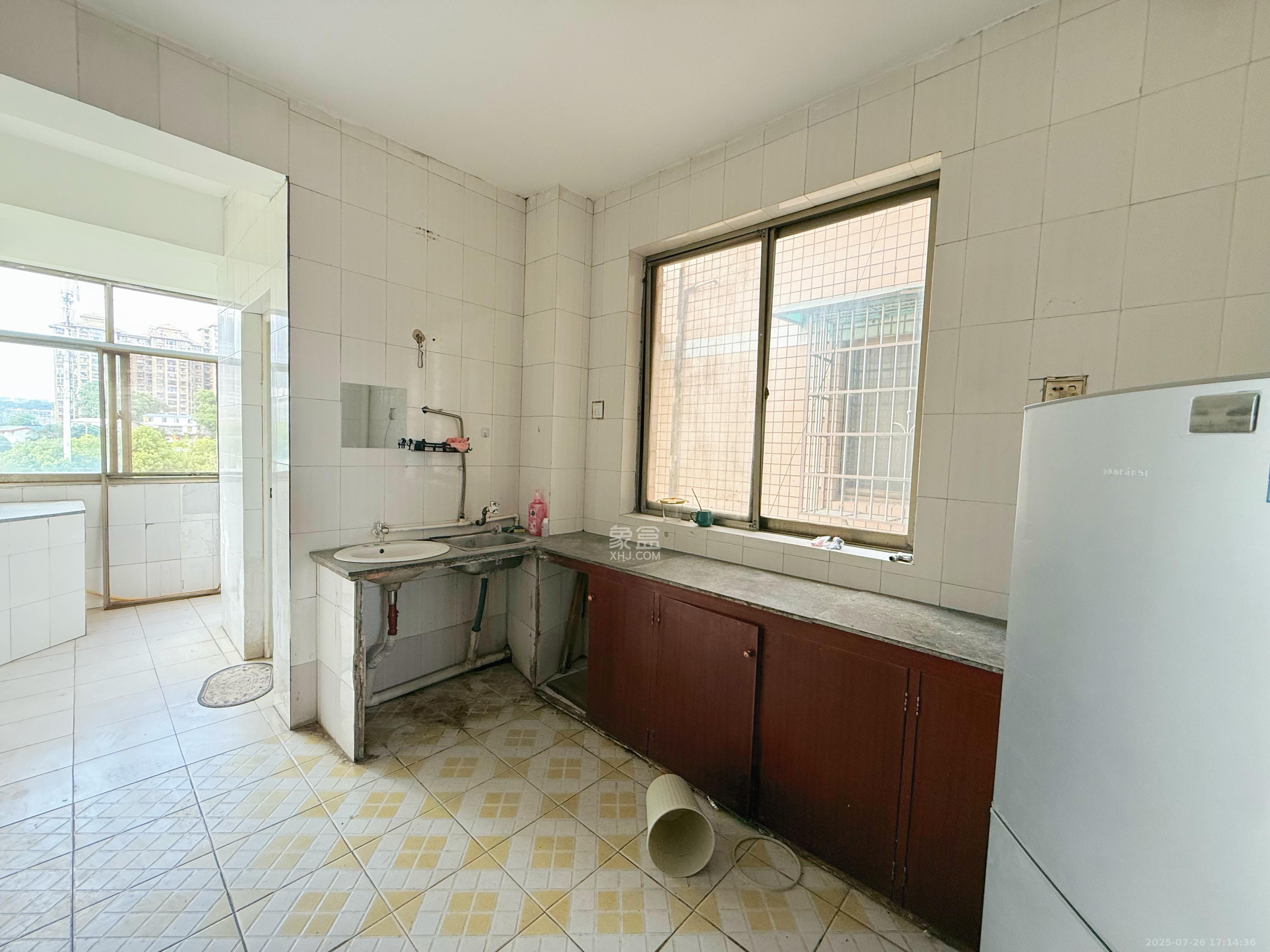 黄泥岭社区  2室2厅1卫    1500.0元/月 黄泥岭社区  2室2厅1卫    1500.0元/月室内图1