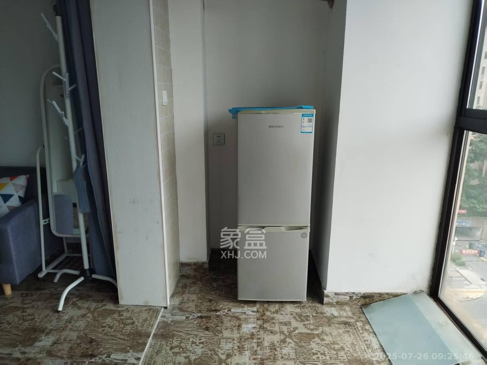 富兴旺角  1室1厅1卫   1400.00元/月室内图
