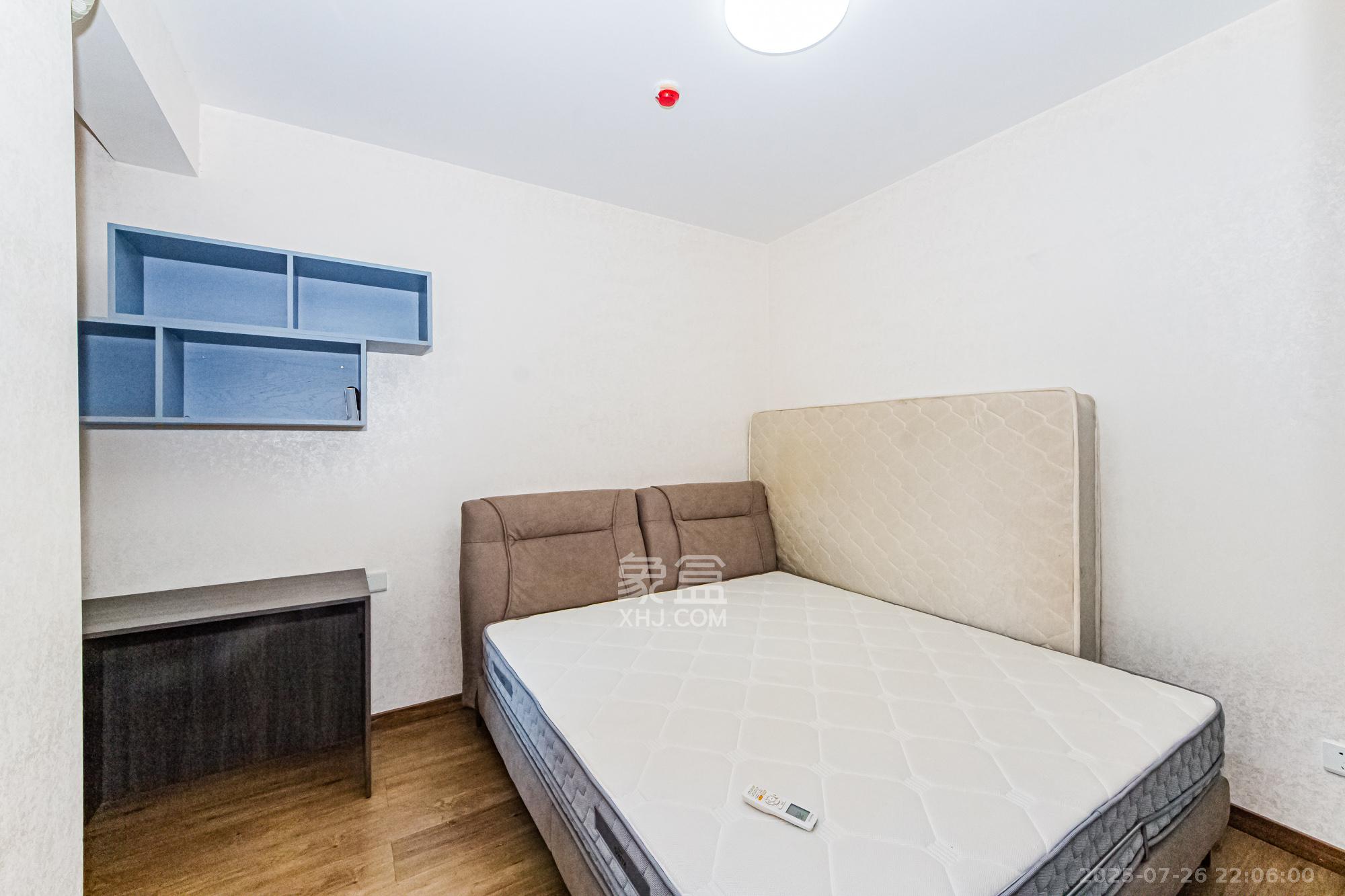 北辰三角洲E4区 3室2厅1卫 125.0万 北辰三角洲E4区 3室2厅1卫 125.0万卧室