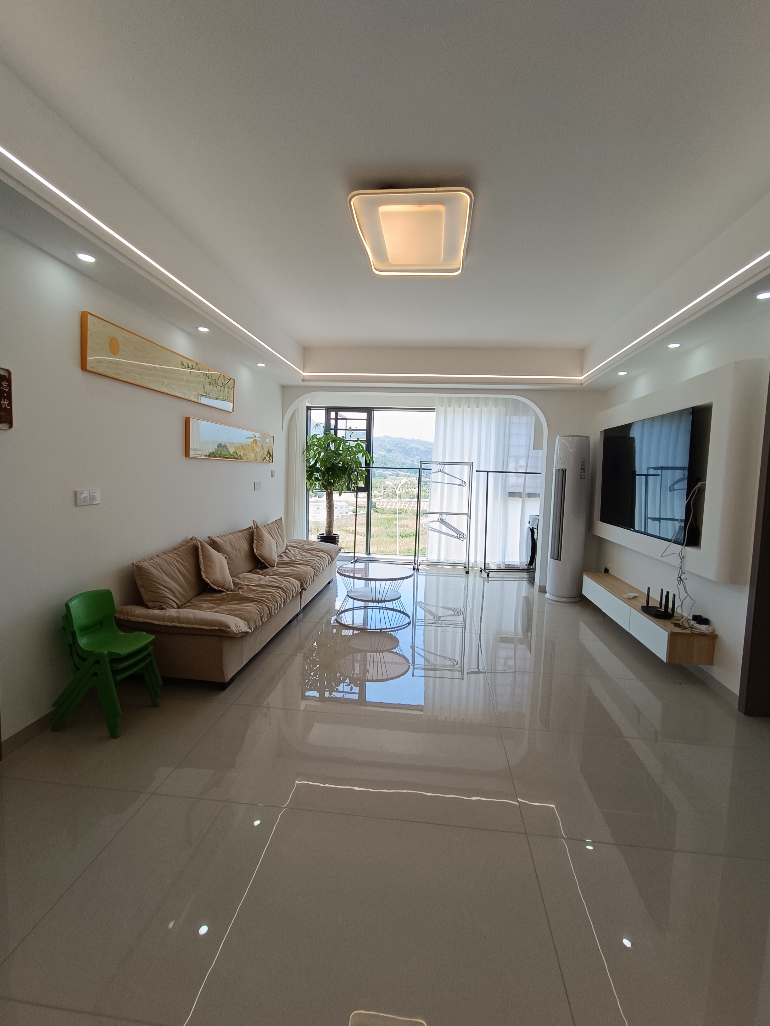 宁邦广场 3室2厅2卫 2000.0元/月 宁邦广场 3室2厅2卫 2000.0元/月室内图