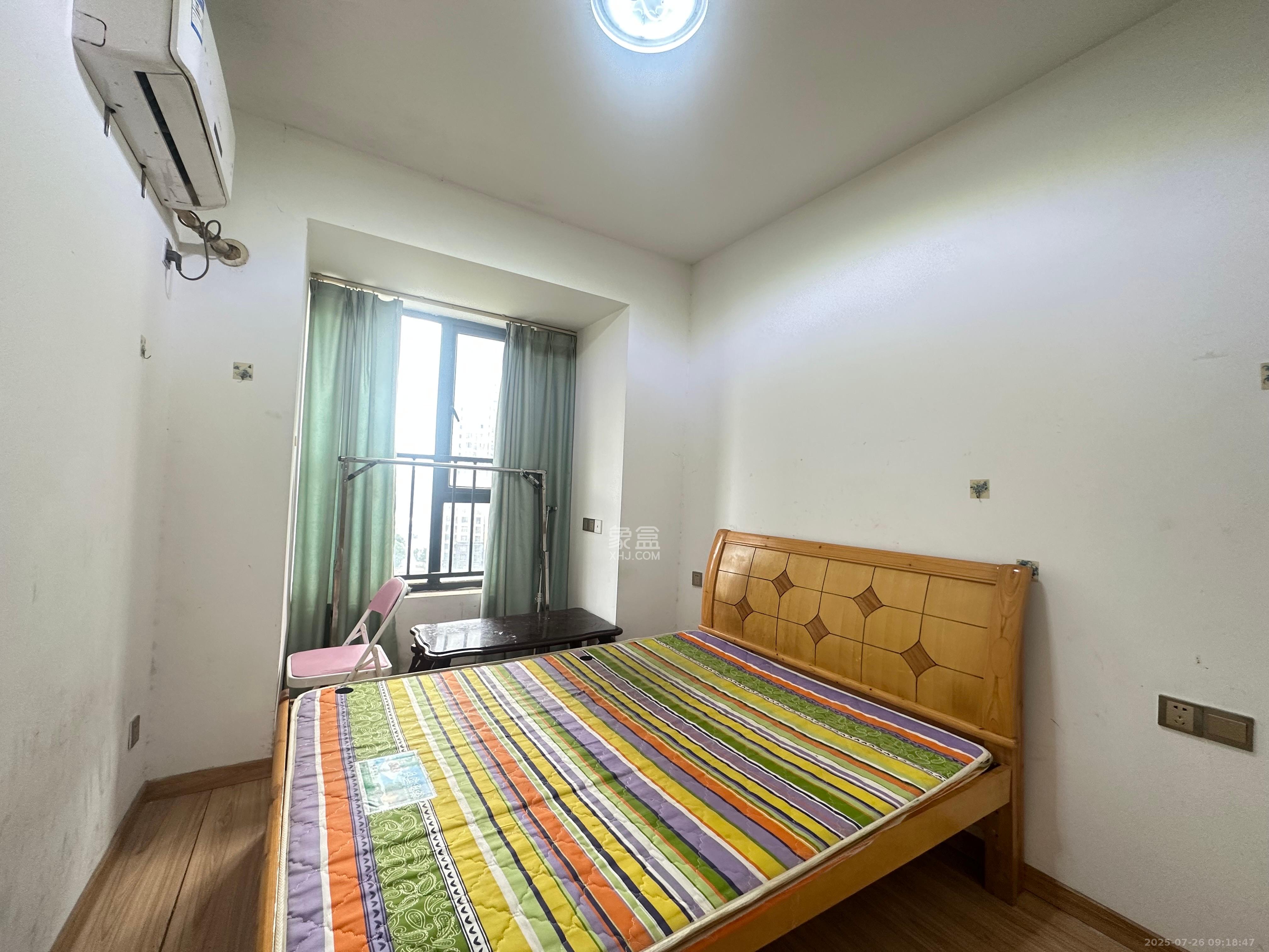 荣盛花语馨苑 1室2厅1卫 2400.0元/月 荣盛花语馨苑 1室2厅1卫 2400.0元/月室内图