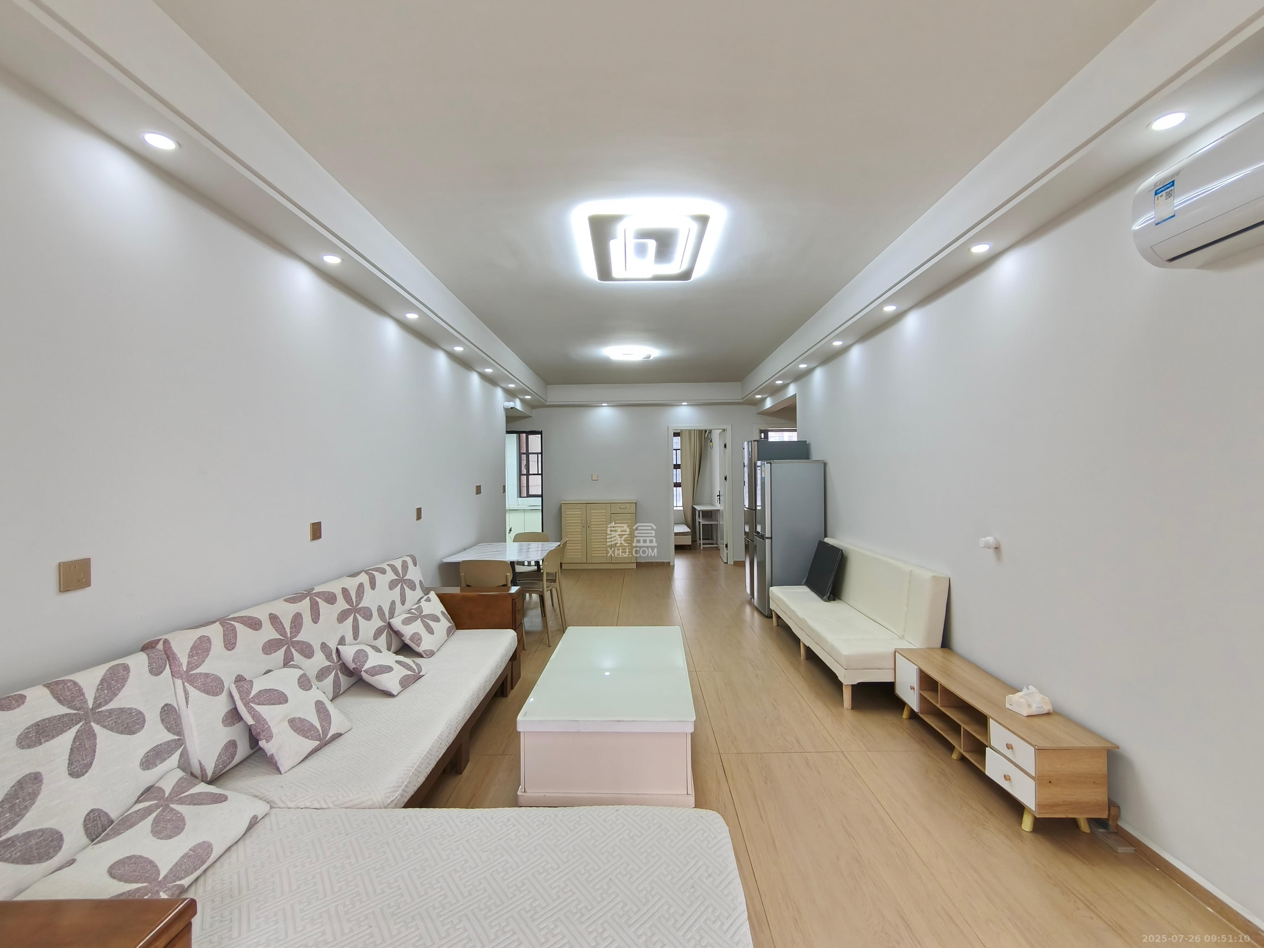 南益名士豪庭  3室2厅1卫   2700.00元/月室内图