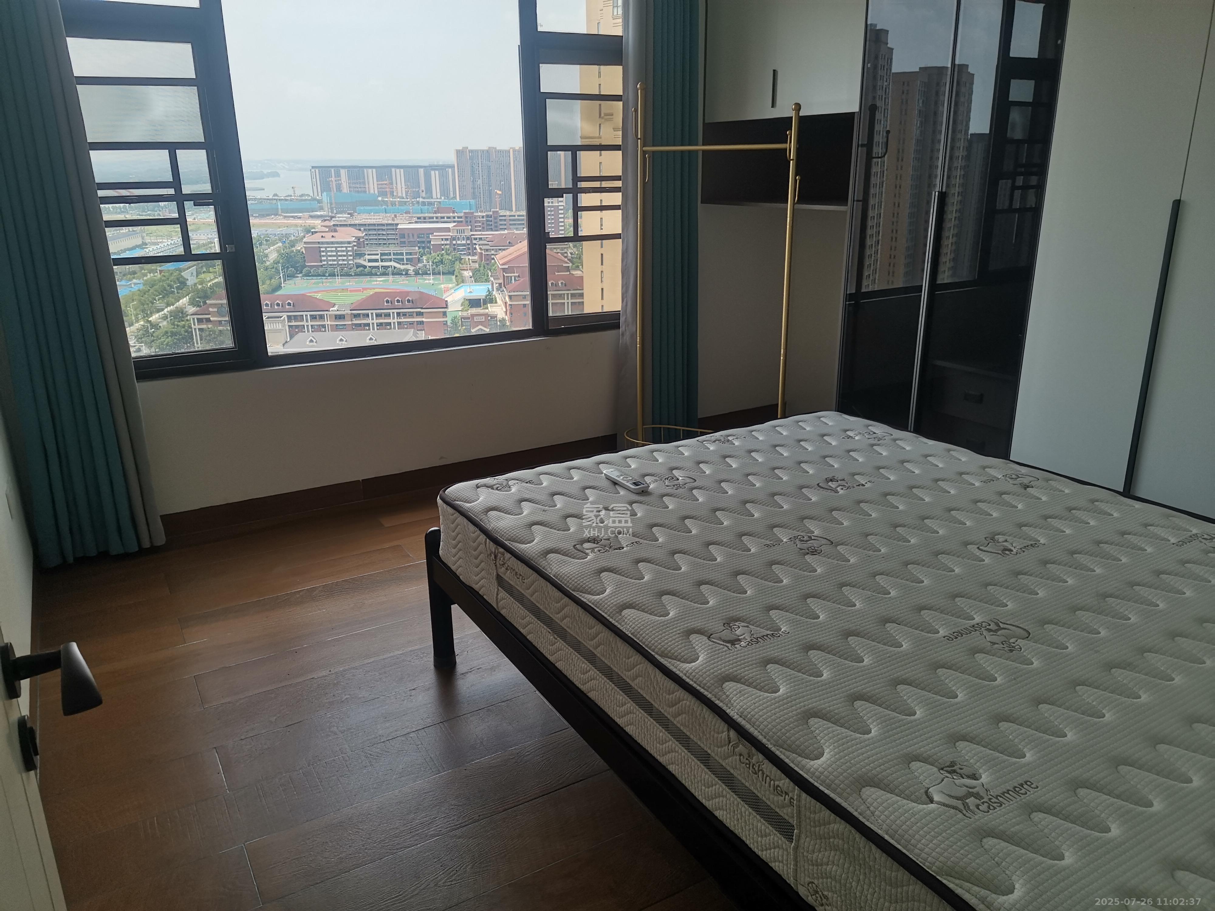 洋湖18克拉(旷远洋湖18克拉) 3室1厅2卫 2800.0元/月 洋湖18克拉(旷远洋湖18克拉) 3室1厅2卫 2800.0元/月室内图