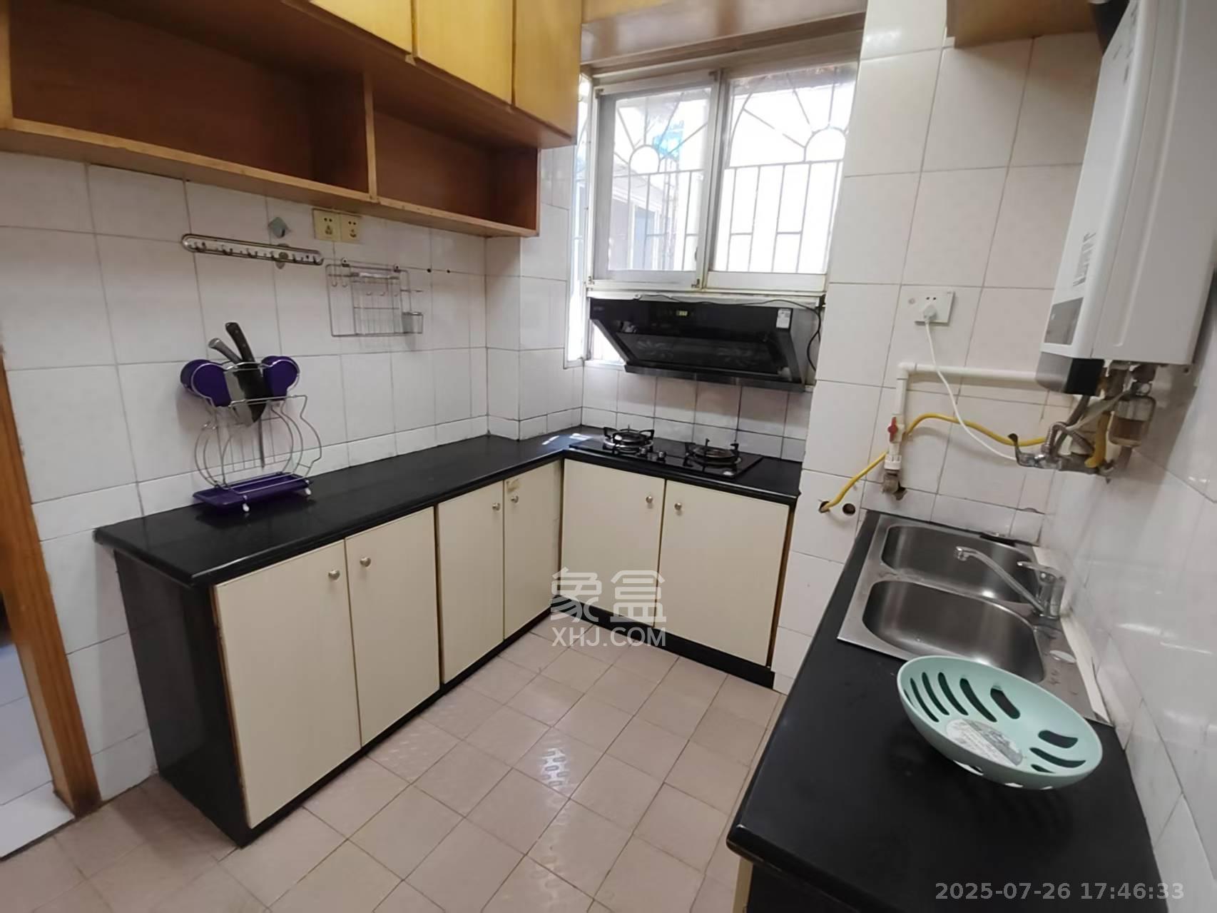 长郡花园  3室2厅1卫    2800.0元/月 长郡花园  3室2厅1卫    2800.0元/月室内图