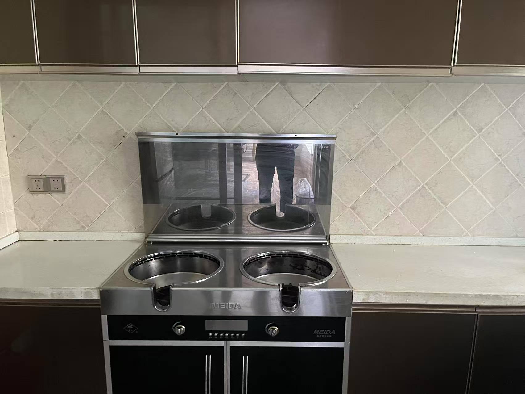 中核缇香名苑 3室2厅2卫 2380.0元/月 中核缇香名苑 3室2厅2卫 2380.0元/月室内图