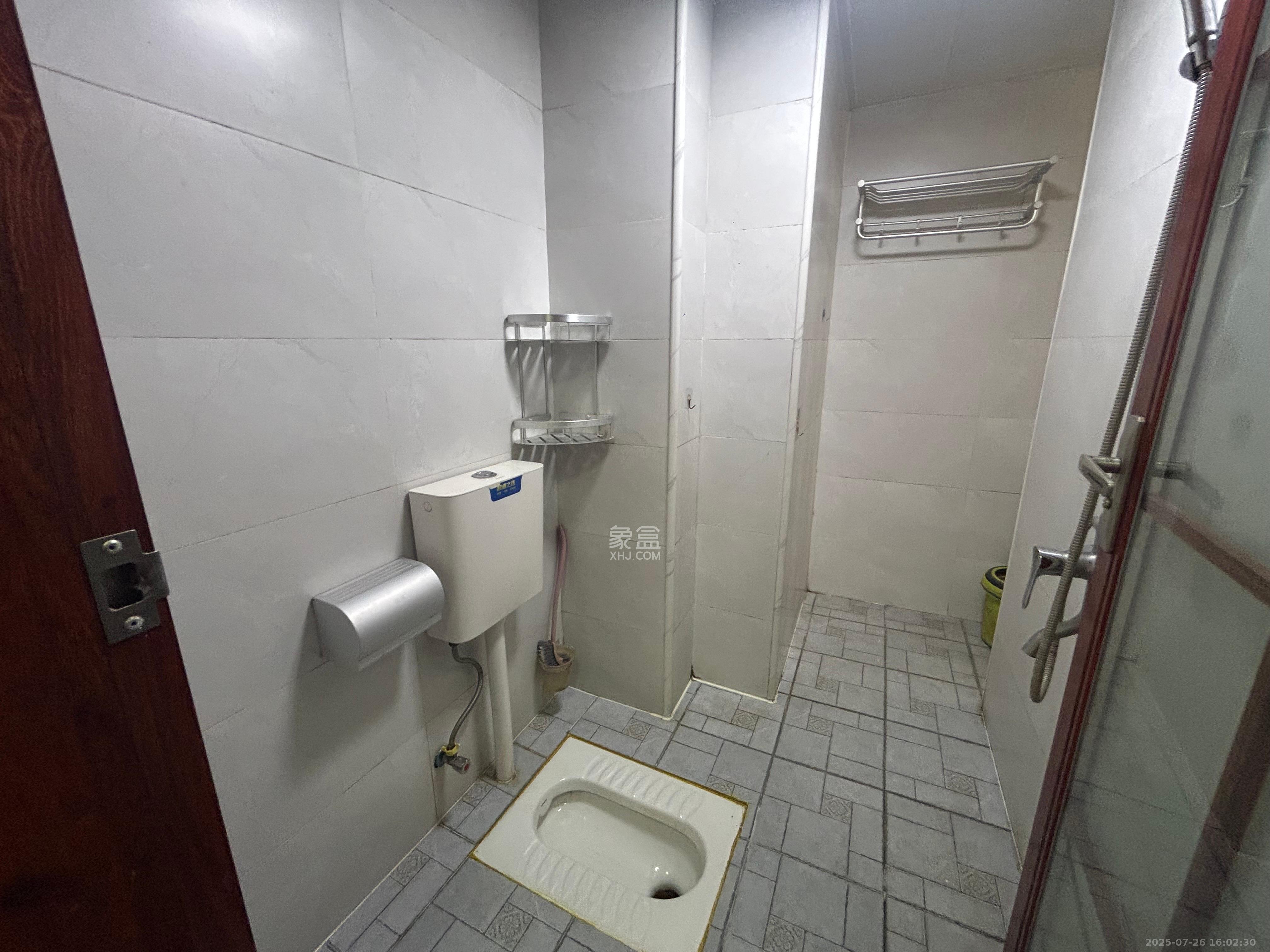 和康园小区 3室2厅1卫 2100.0元/月 和康园小区 3室2厅1卫 2100.0元/月室内图