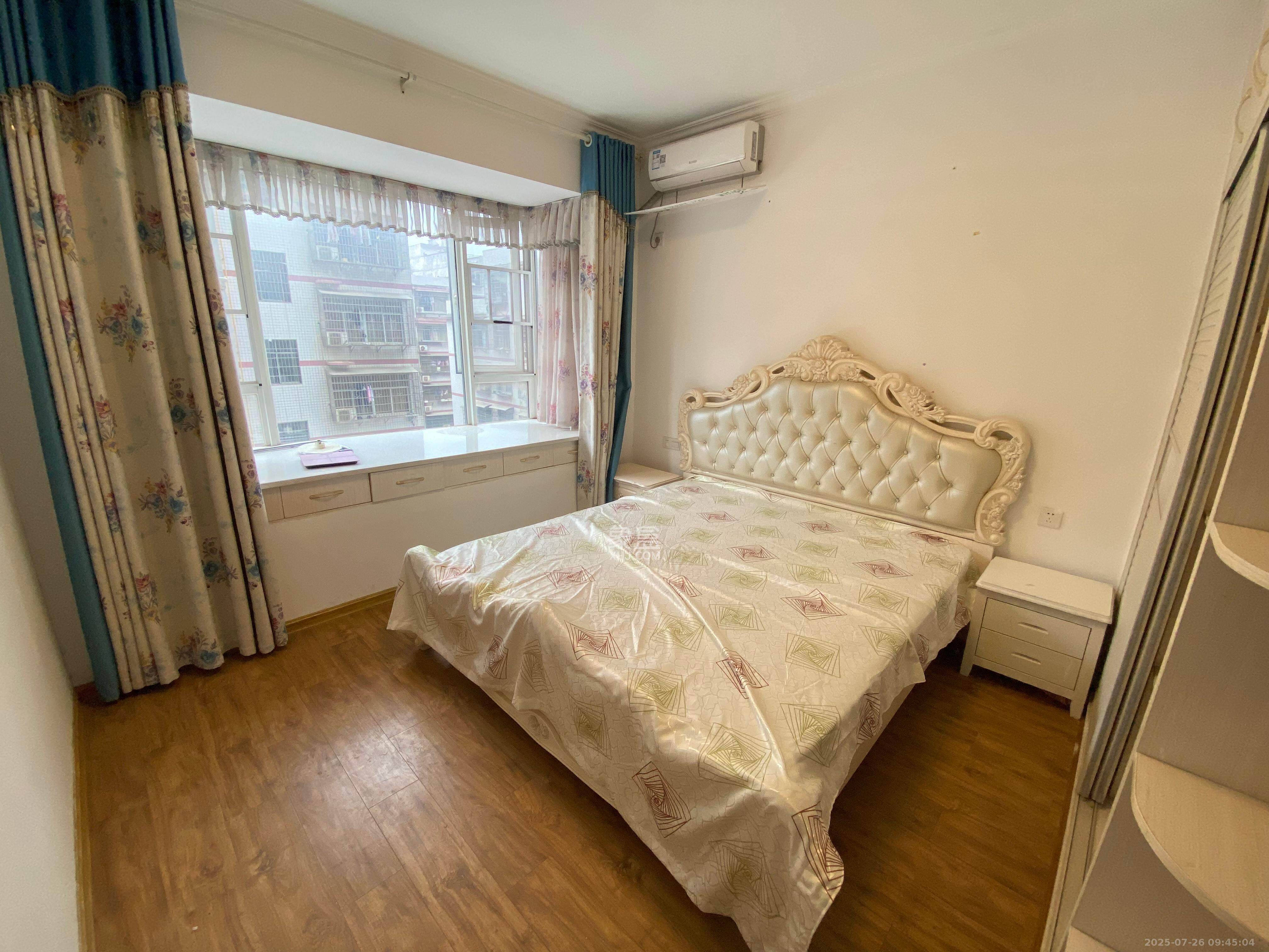 金鼎公园尚  2室2厅1卫    1700.0元/月 金鼎公园尚  2室2厅1卫    1700.0元/月室内图