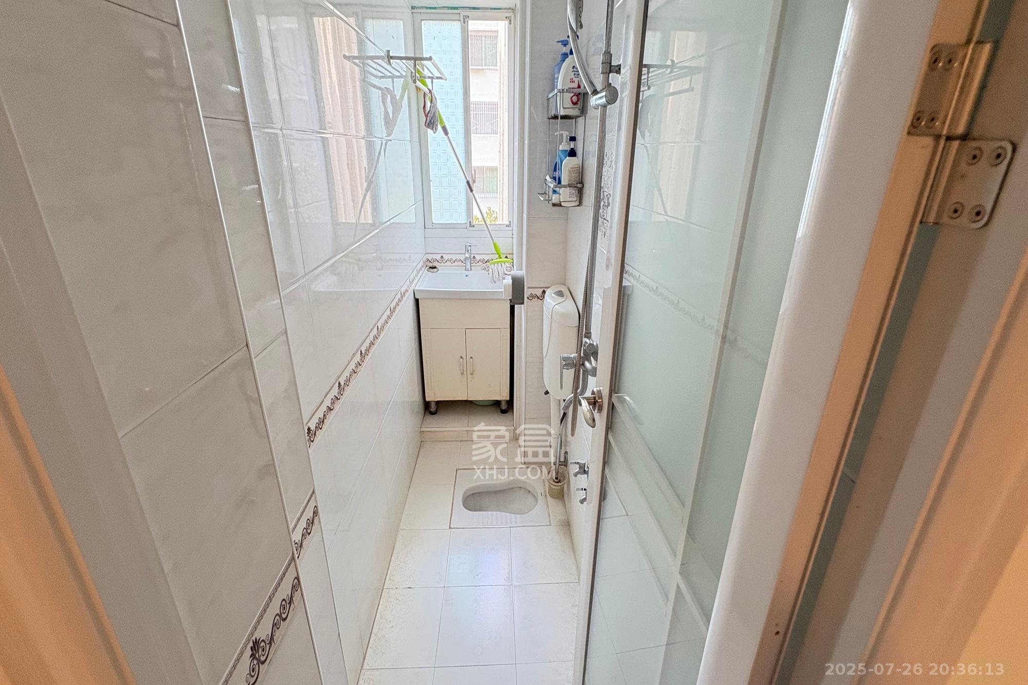 省公安厅  3室2厅1卫    129.8万卫生间