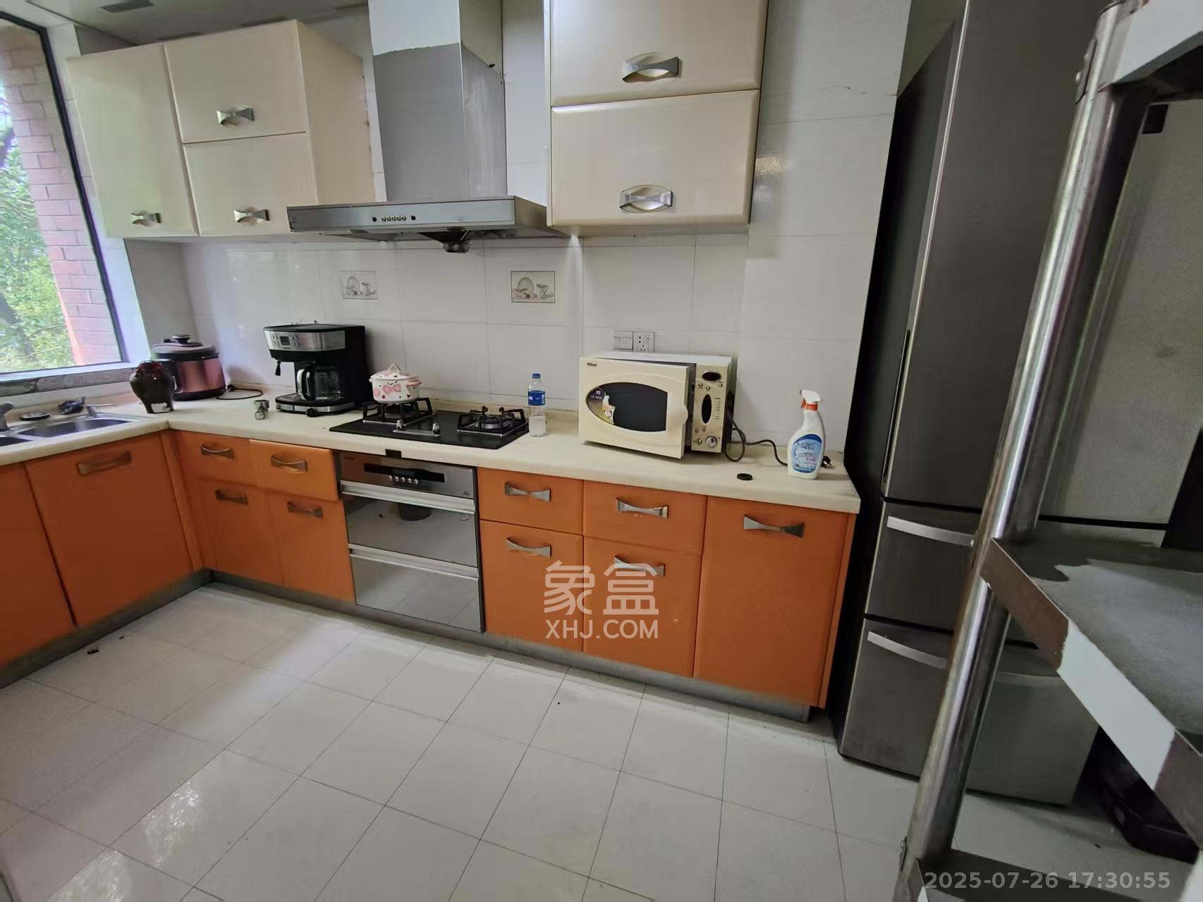 奥林匹克花园 3室2厅2卫 2700.0元/月 奥林匹克花园 3室2厅2卫 2700.0元/月室内图