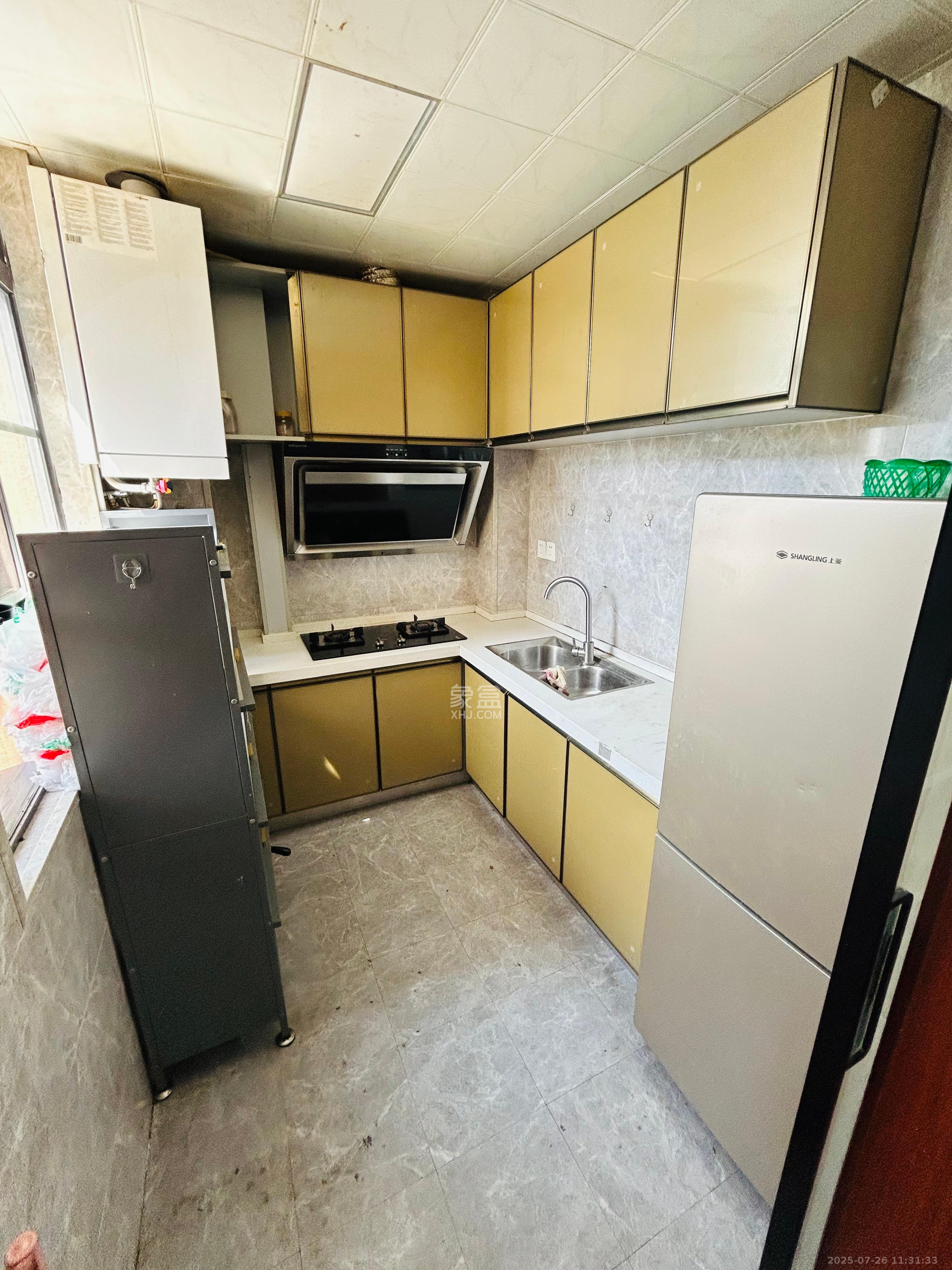 保利城(中航城国际社区、郡原美村)  3室2厅1卫    2000.0元/月 保利城(中航城国际社区、郡原美村)  3室2厅1卫    2000.0元/月室内图