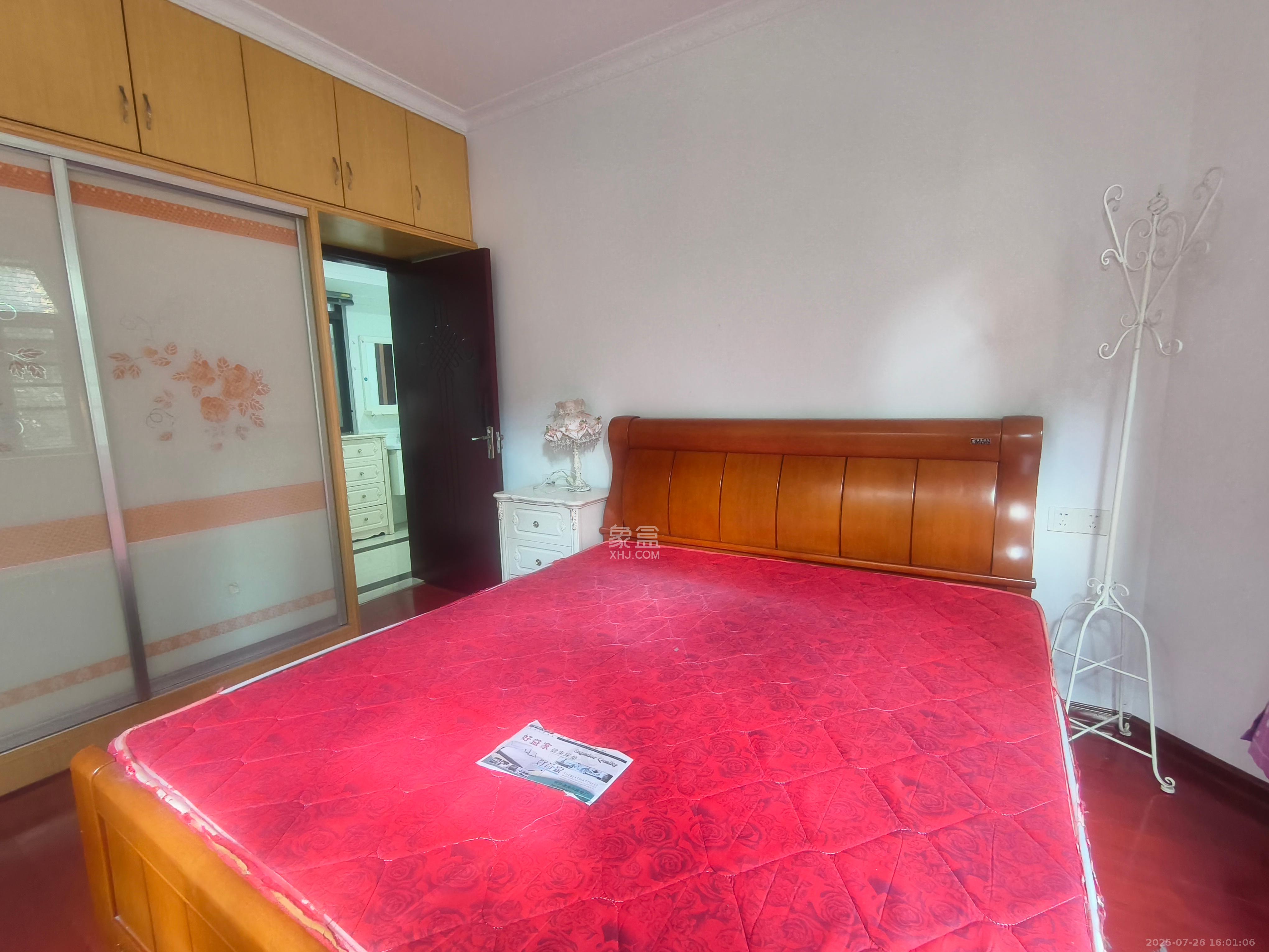 康桥长郡 3室2厅1卫 1800.0元/月 康桥长郡 3室2厅1卫 1800.0元/月室内图