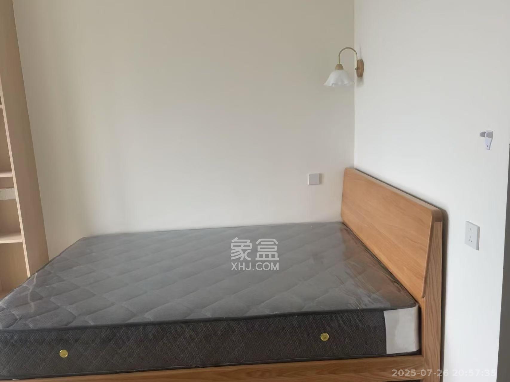 华润置地中心 1室0厅0卫 2500.0元/月 华润置地中心 1室0厅0卫 2500.0元/月室内图