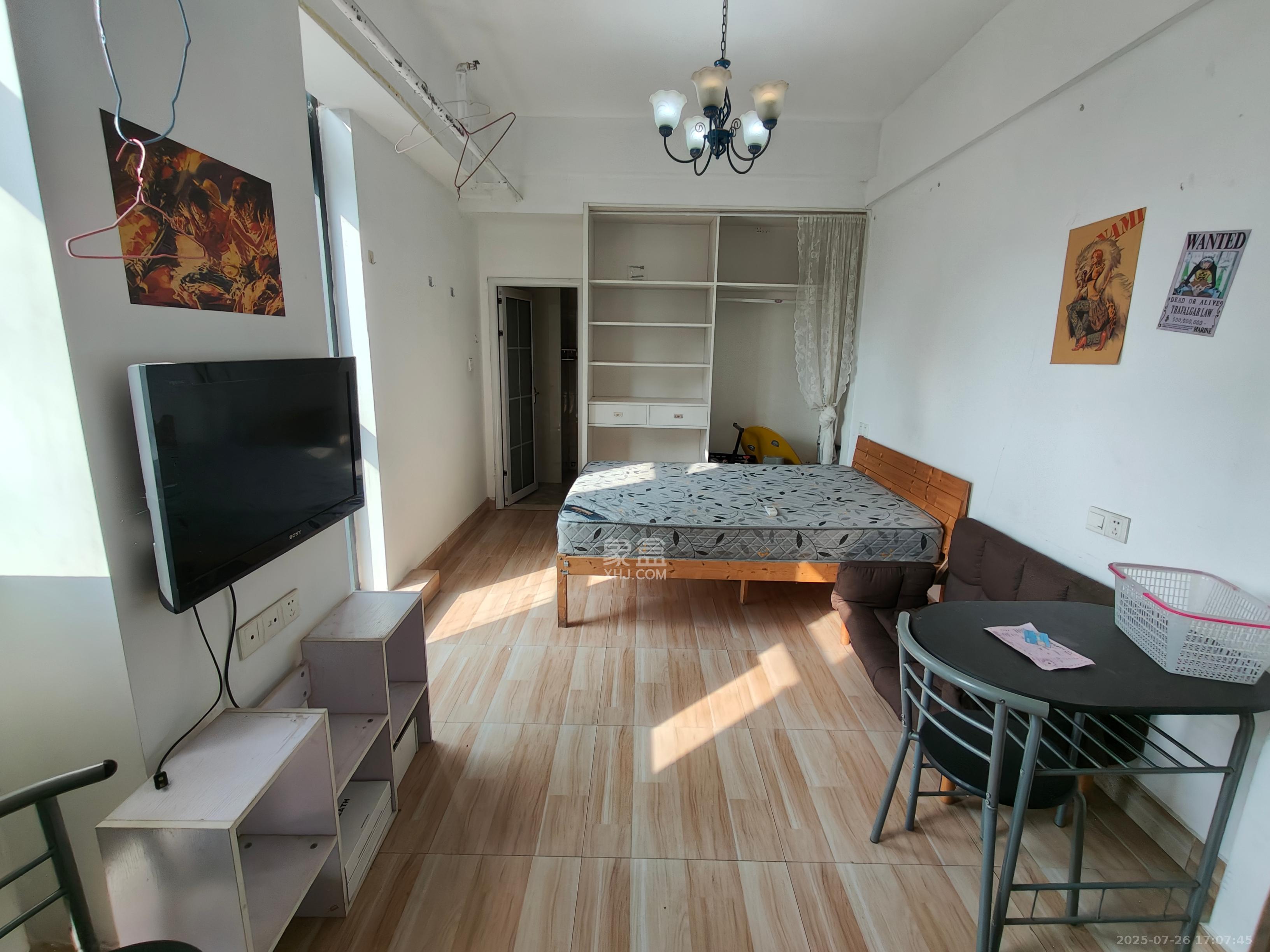 新世界广场 1室0厅1卫 1300.0元/月 新世界广场 1室0厅1卫 1300.0元/月室内图