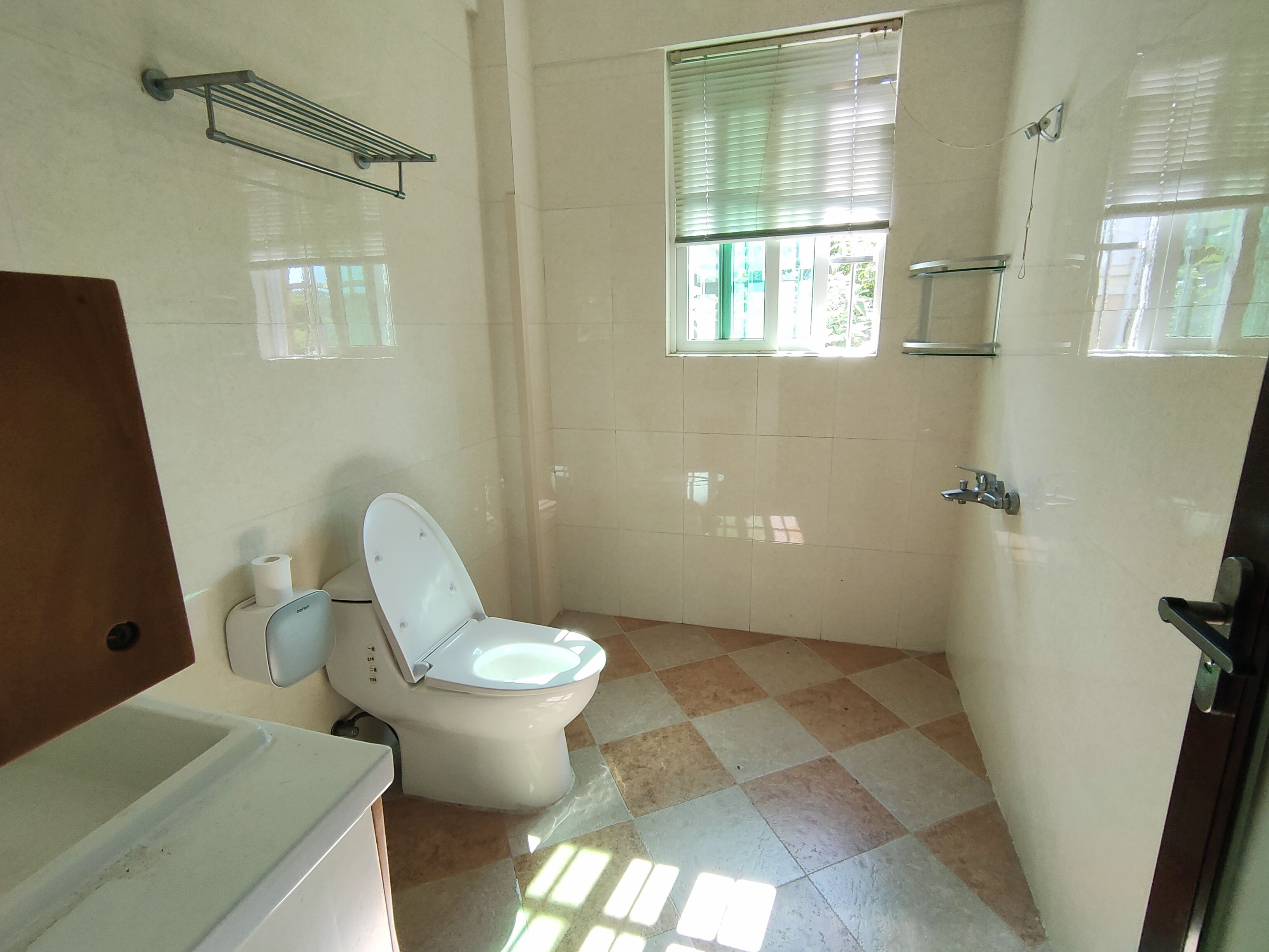 南方明珠  5室2厅4卫    15000.0元/月 南方明珠  5室2厅4卫    15000.0元/月室内图