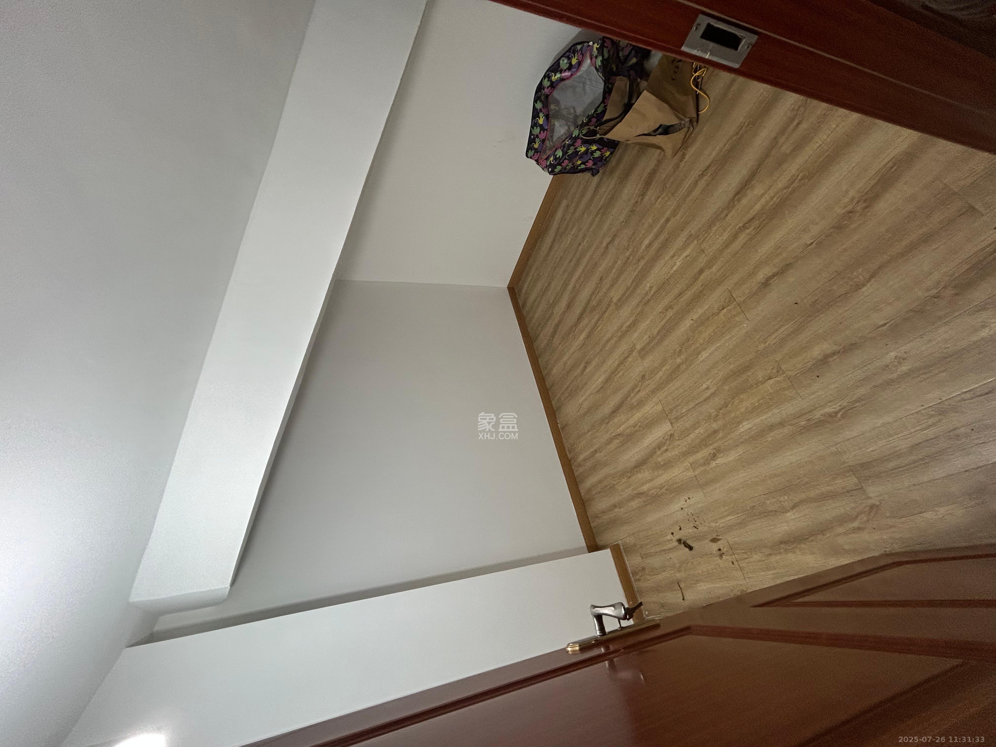 保利城(中航城国际社区、郡原美村)  3室2厅1卫    2000.0元/月 保利城(中航城国际社区、郡原美村)  3室2厅1卫    2000.0元/月室内图