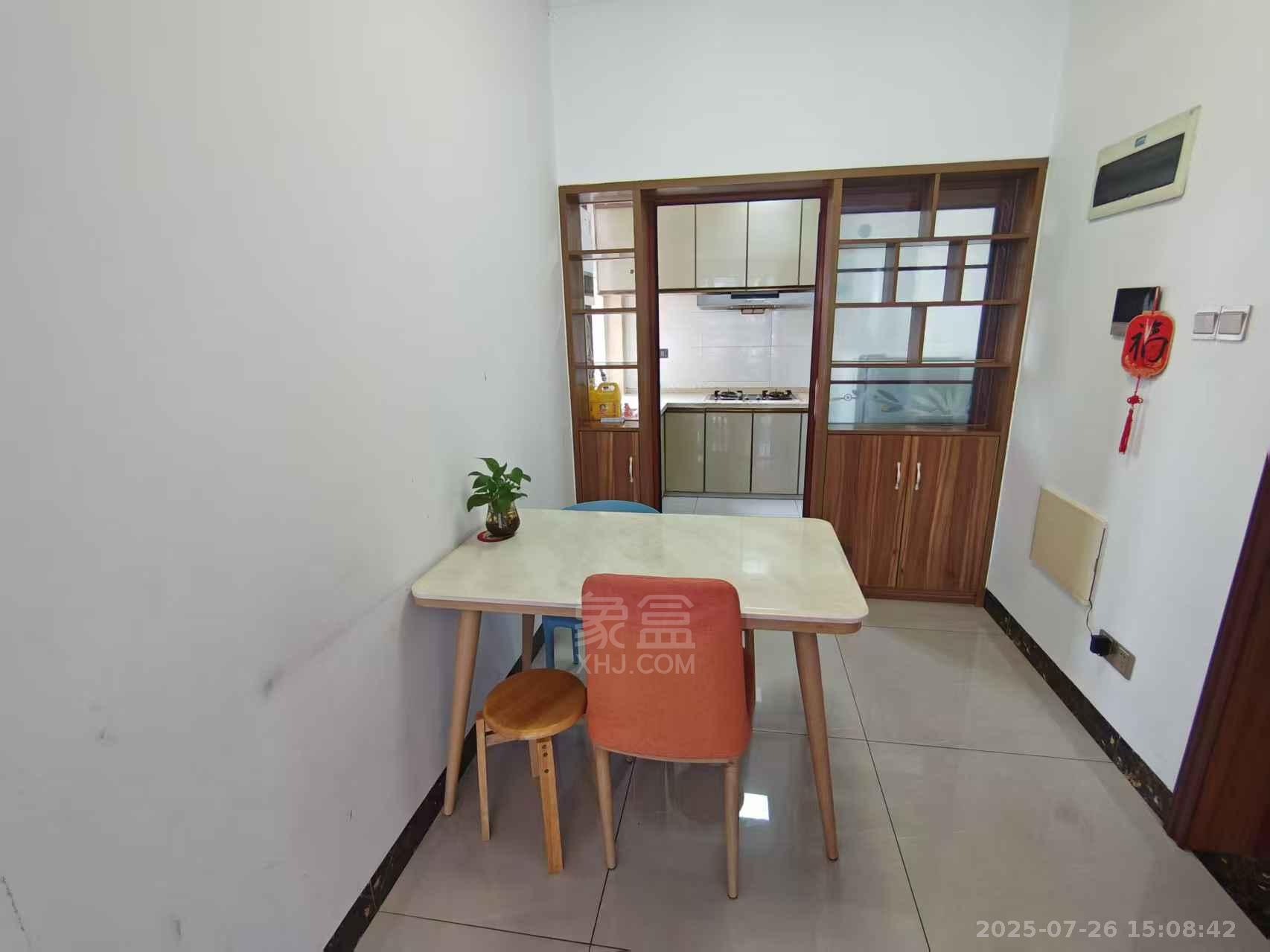 金轮翡翠名园 3室2厅1卫 1900.0元/月 金轮翡翠名园 3室2厅1卫 1900.0元/月室内图