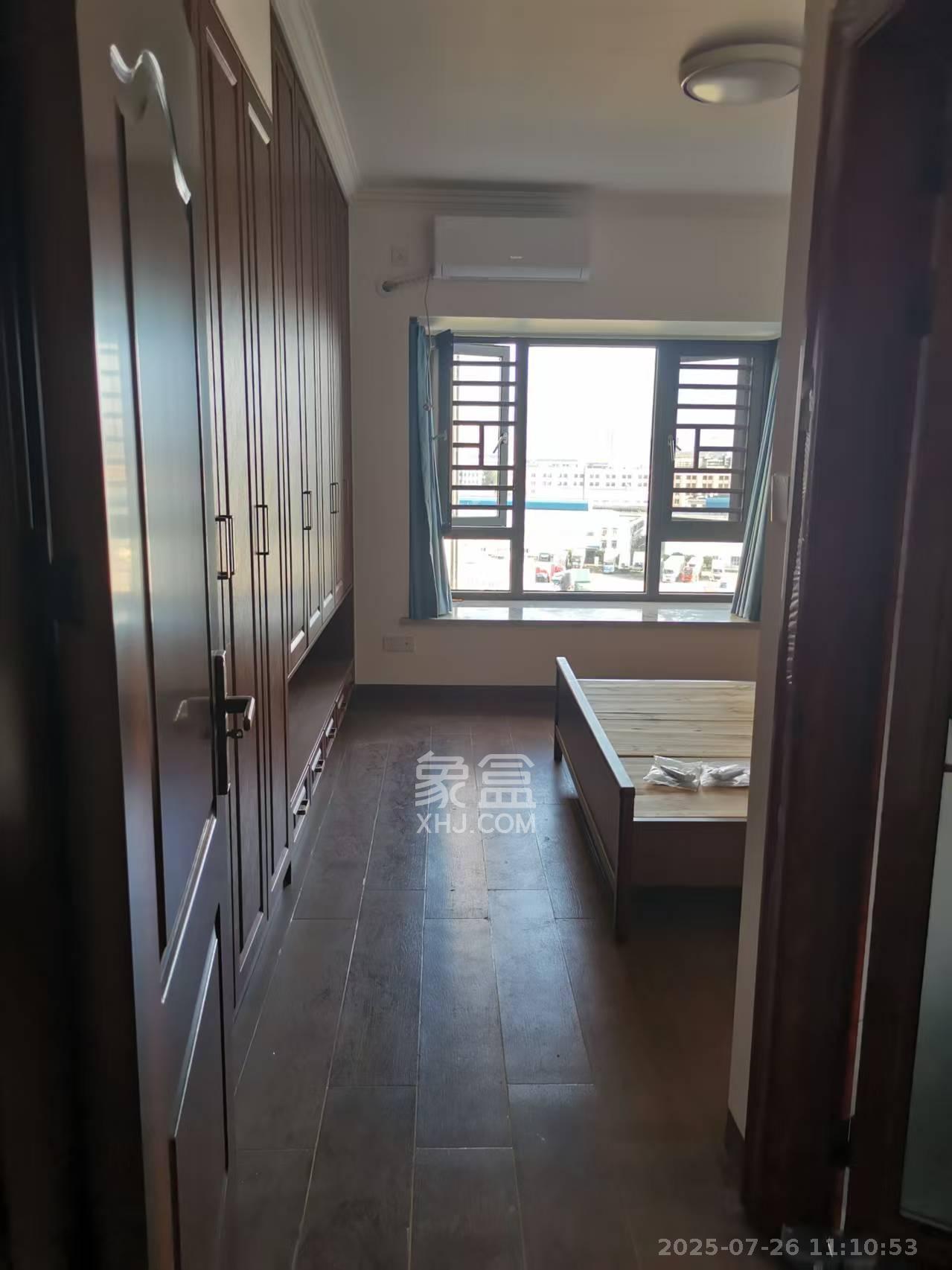 东方美地  4室2厅2卫    3500.0元/月室内图