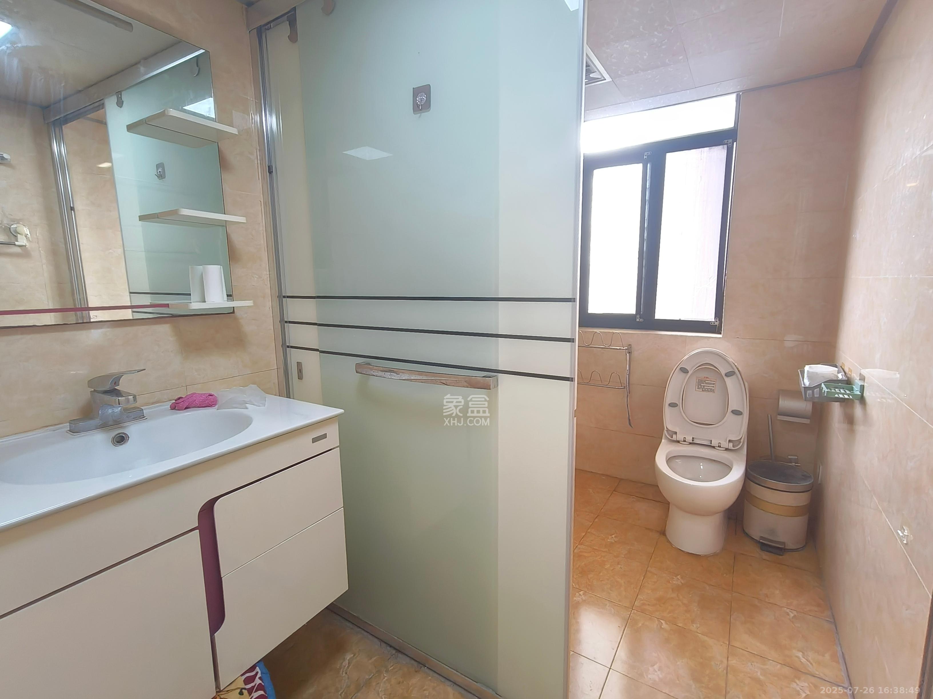 鑫远湘府华城  3室2厅1卫    2580.0元/月室内图