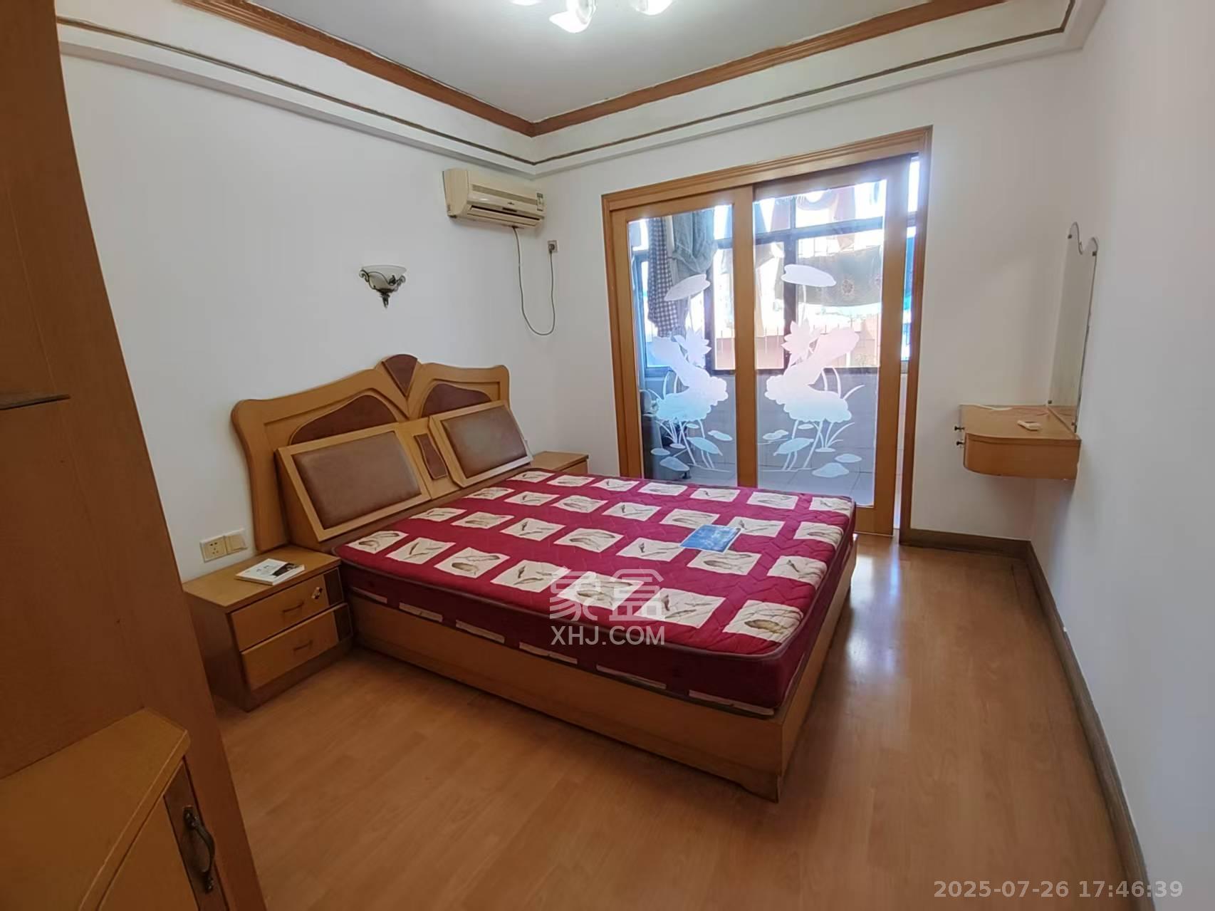 长郡花园  3室2厅1卫    2800.0元/月室内图