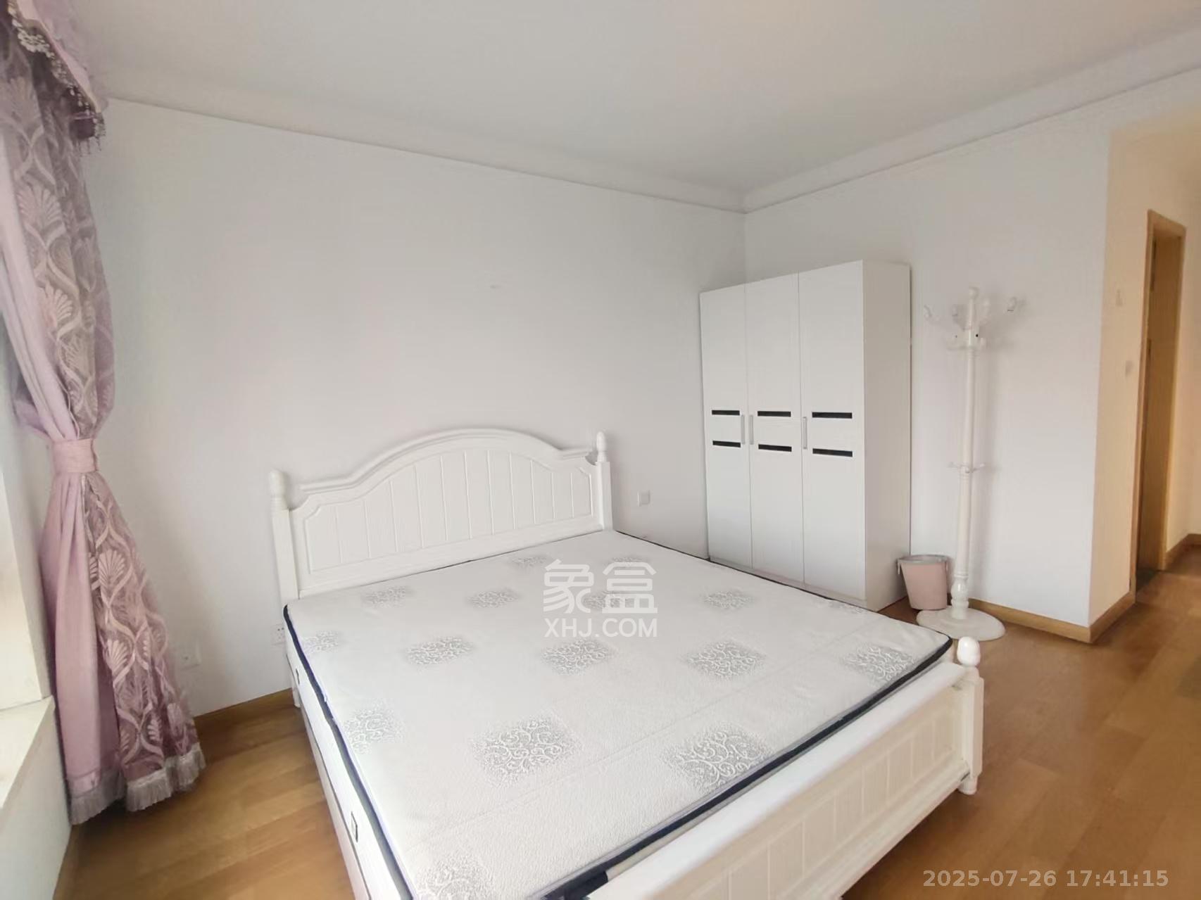 中海国际三期 3室2厅1卫 2100.0元/月 中海国际三期 3室2厅1卫 2100.0元/月室内图