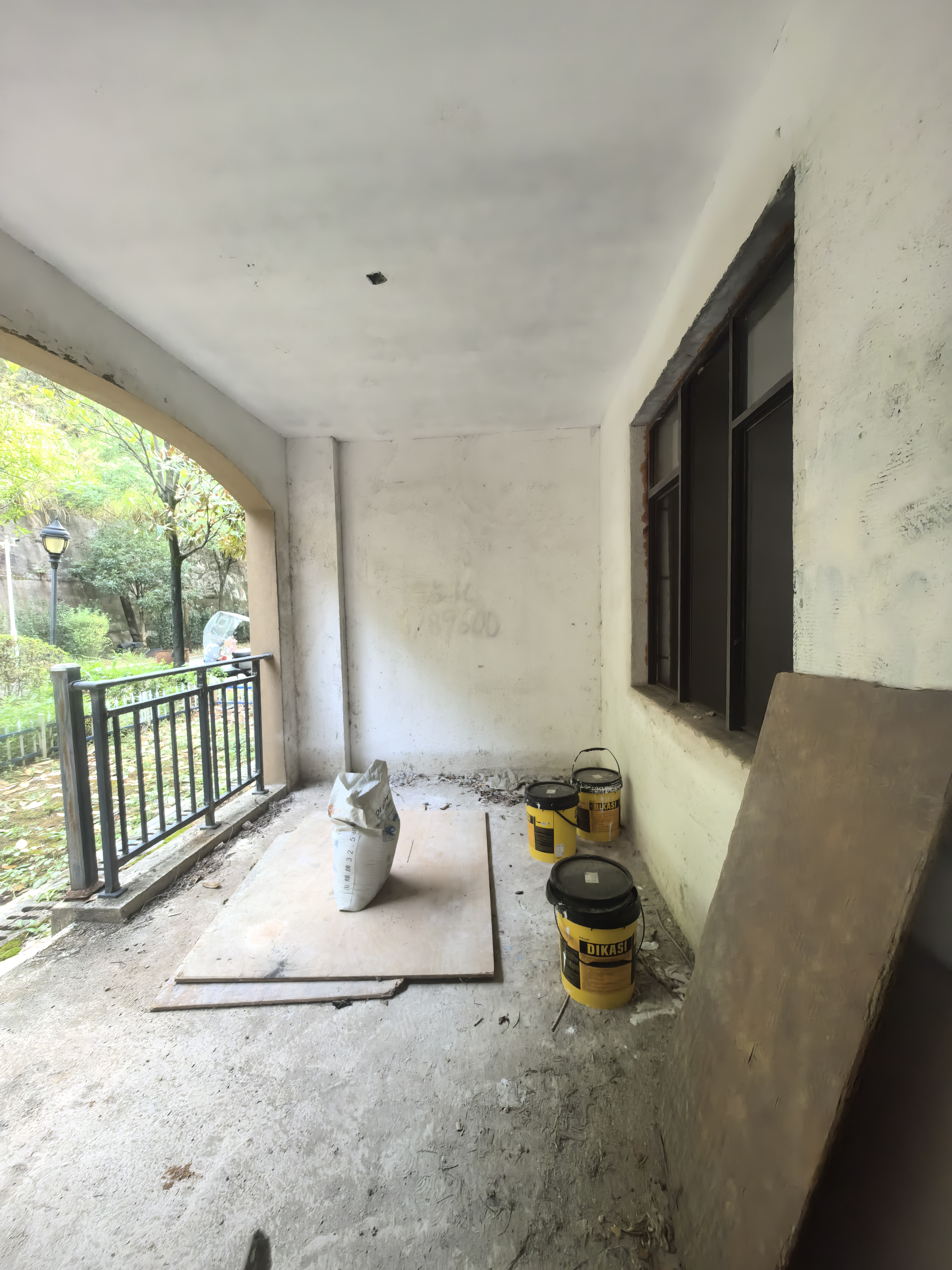 新地公园1号  4室2厅2卫    70.0万 新地公园1号  4室2厅2卫    70.0万客厅