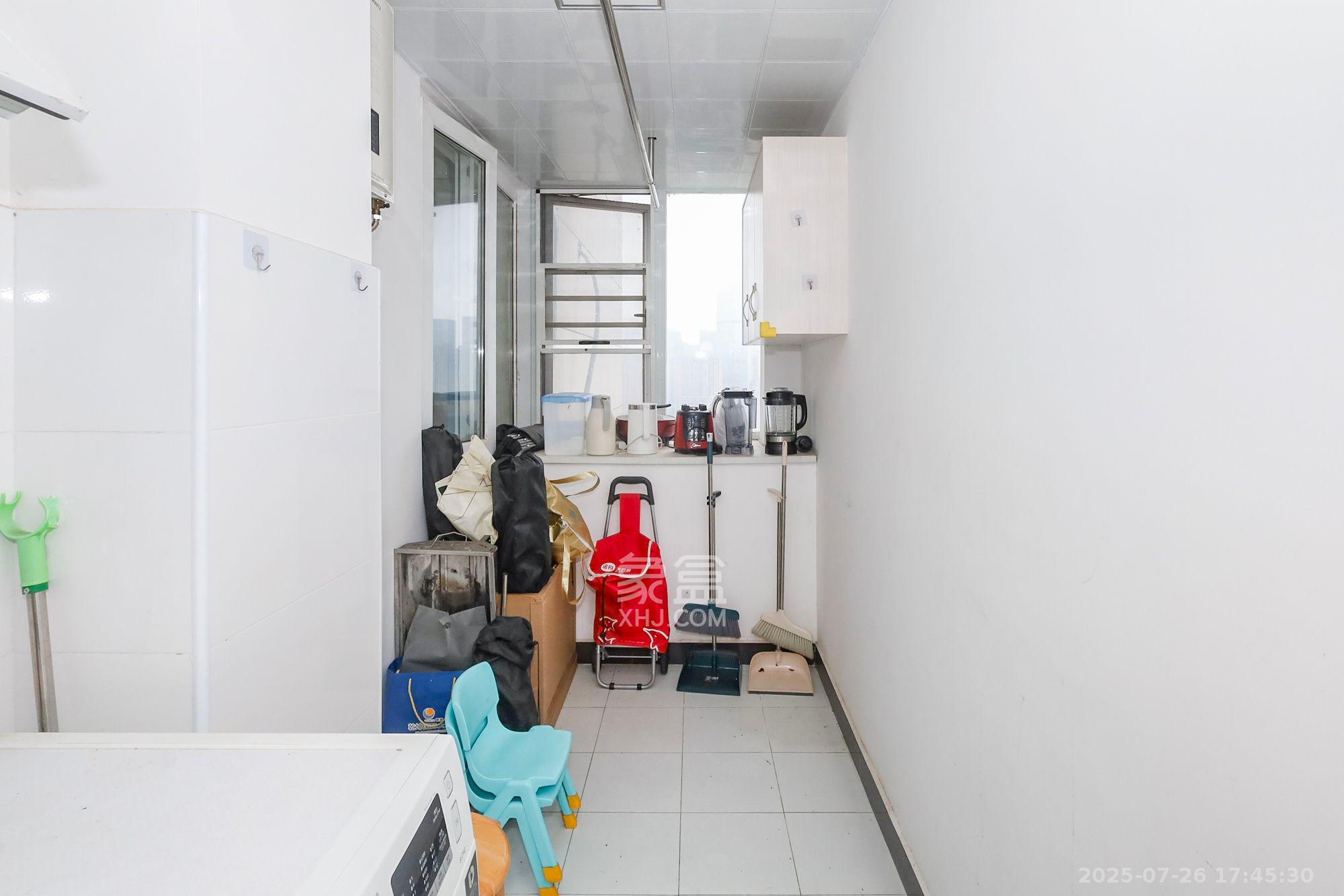 当代滨江MOMA 3室2厅1卫 3200.0元/月 当代滨江MOMA 3室2厅1卫 3200.0元/月室内图