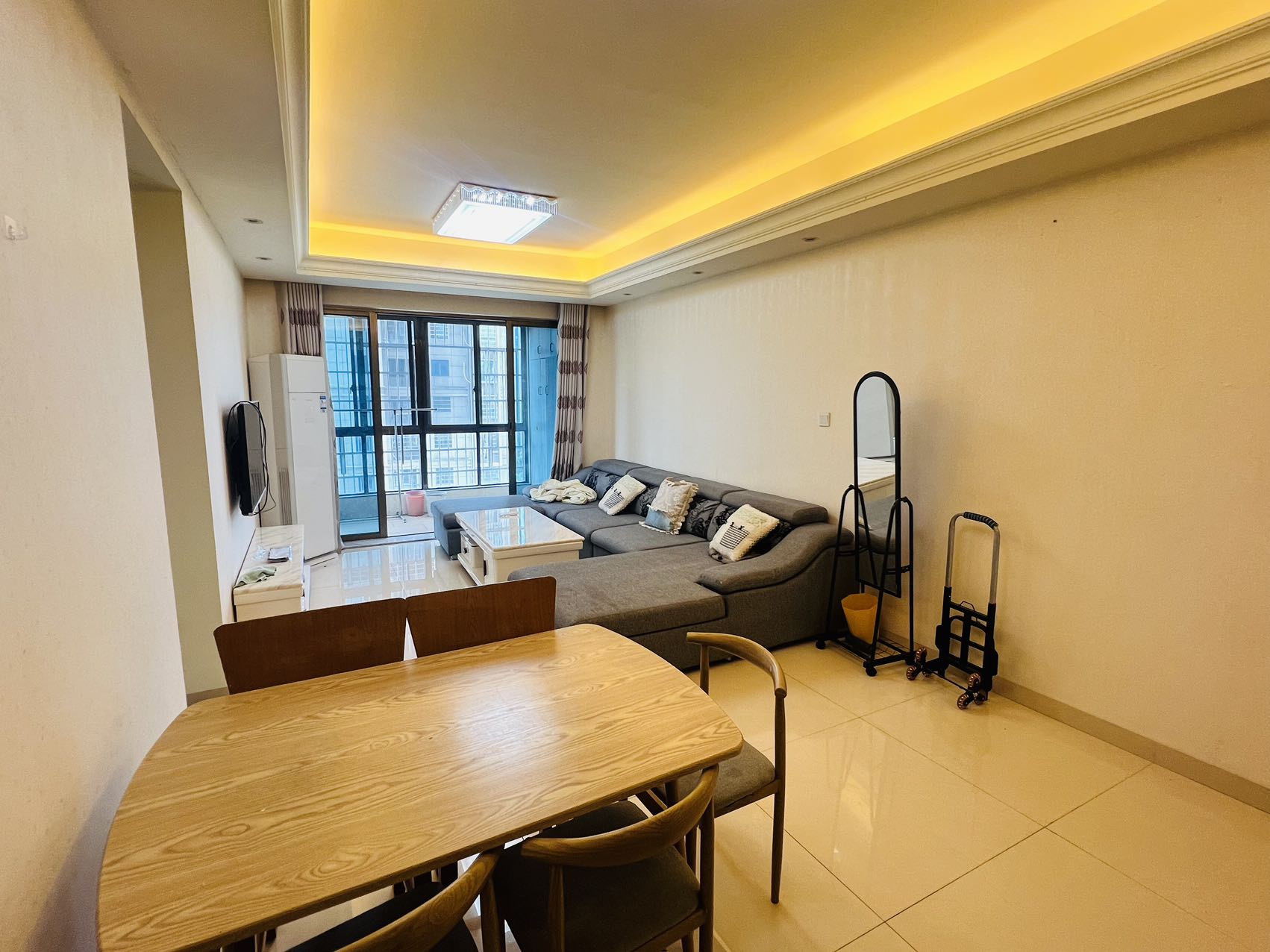 碧桂园 3室2厅1卫 1700.0元/月 碧桂园 3室2厅1卫 1700.0元/月室内图