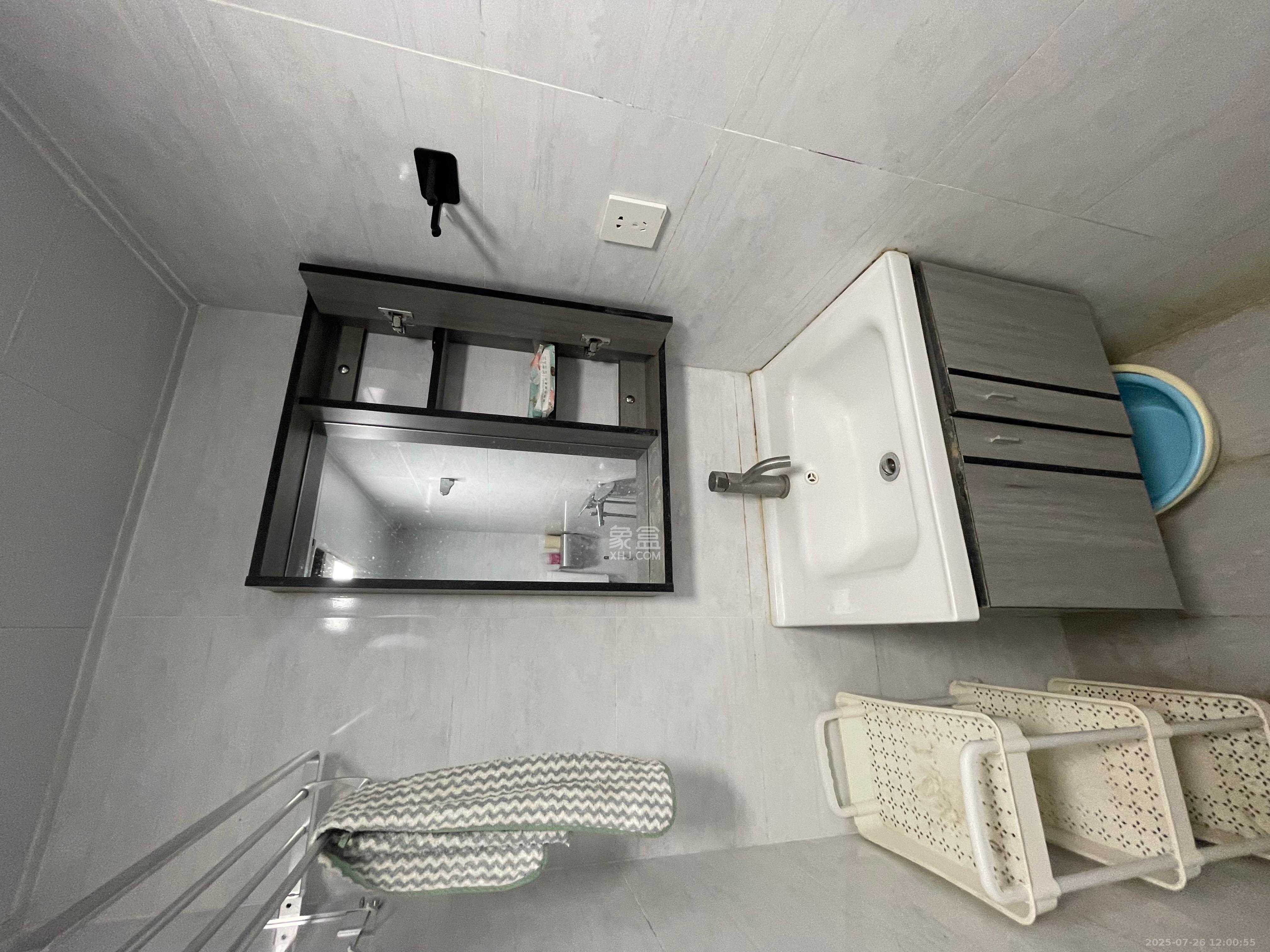 万科金色麦田  1室1厅1卫    1600.0元/月室内图