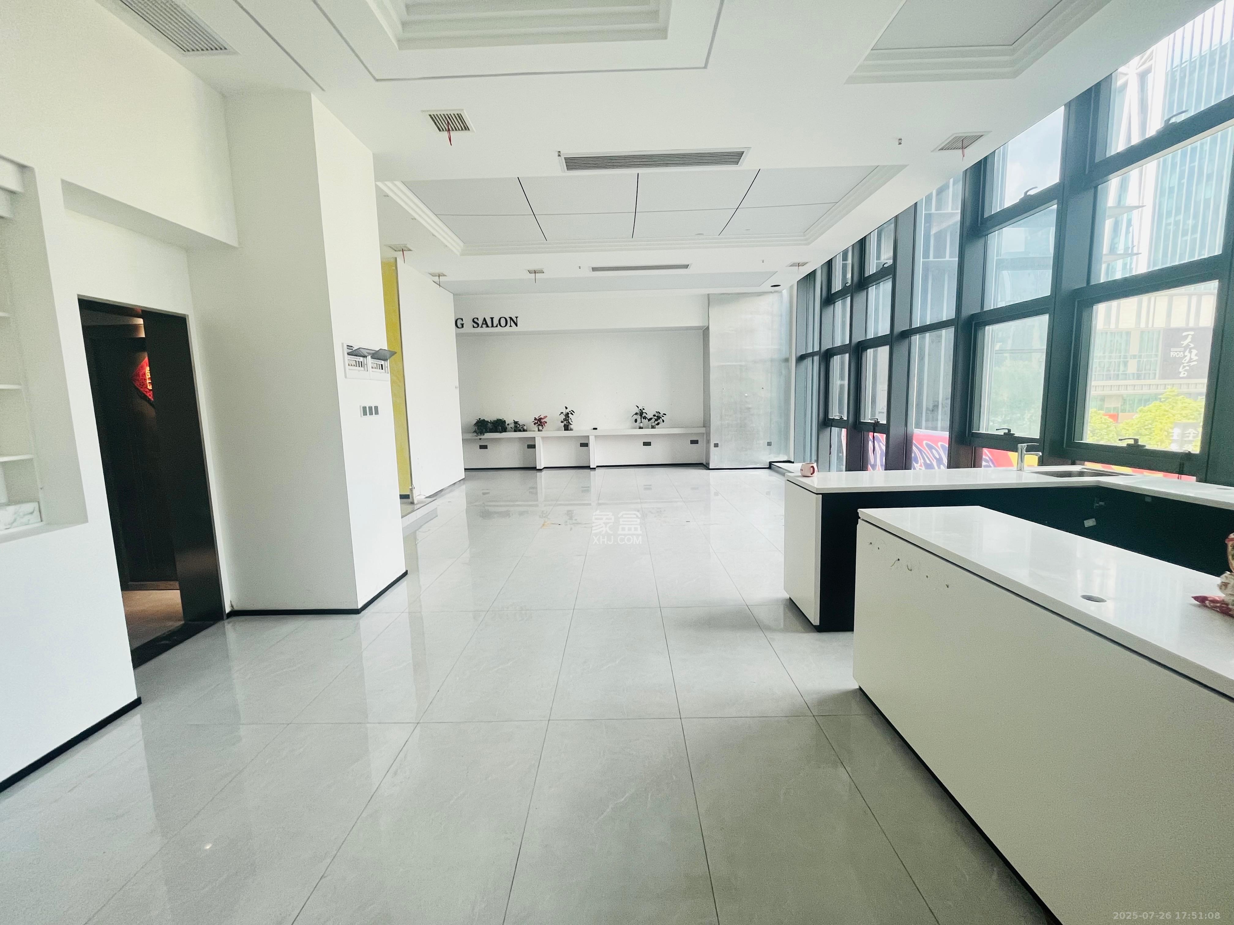 卓越中寰 2室1厅1卫 6300.0元/月 卓越中寰 2室1厅1卫 6300.0元/月室内图