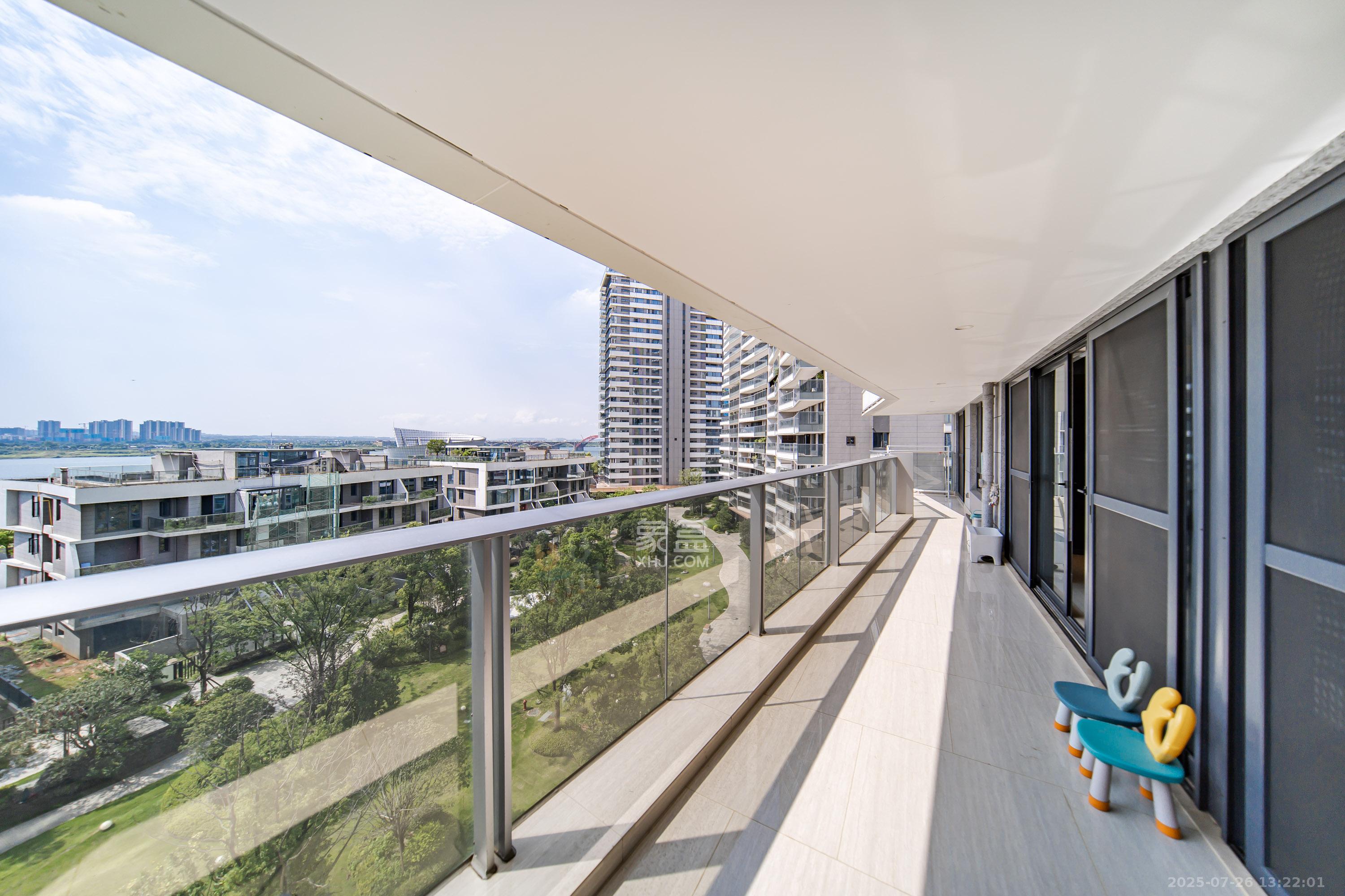 珠江颐德公馆 1室0厅0卫 315.0万 珠江颐德公馆 1室0厅0卫 315.0万阳台