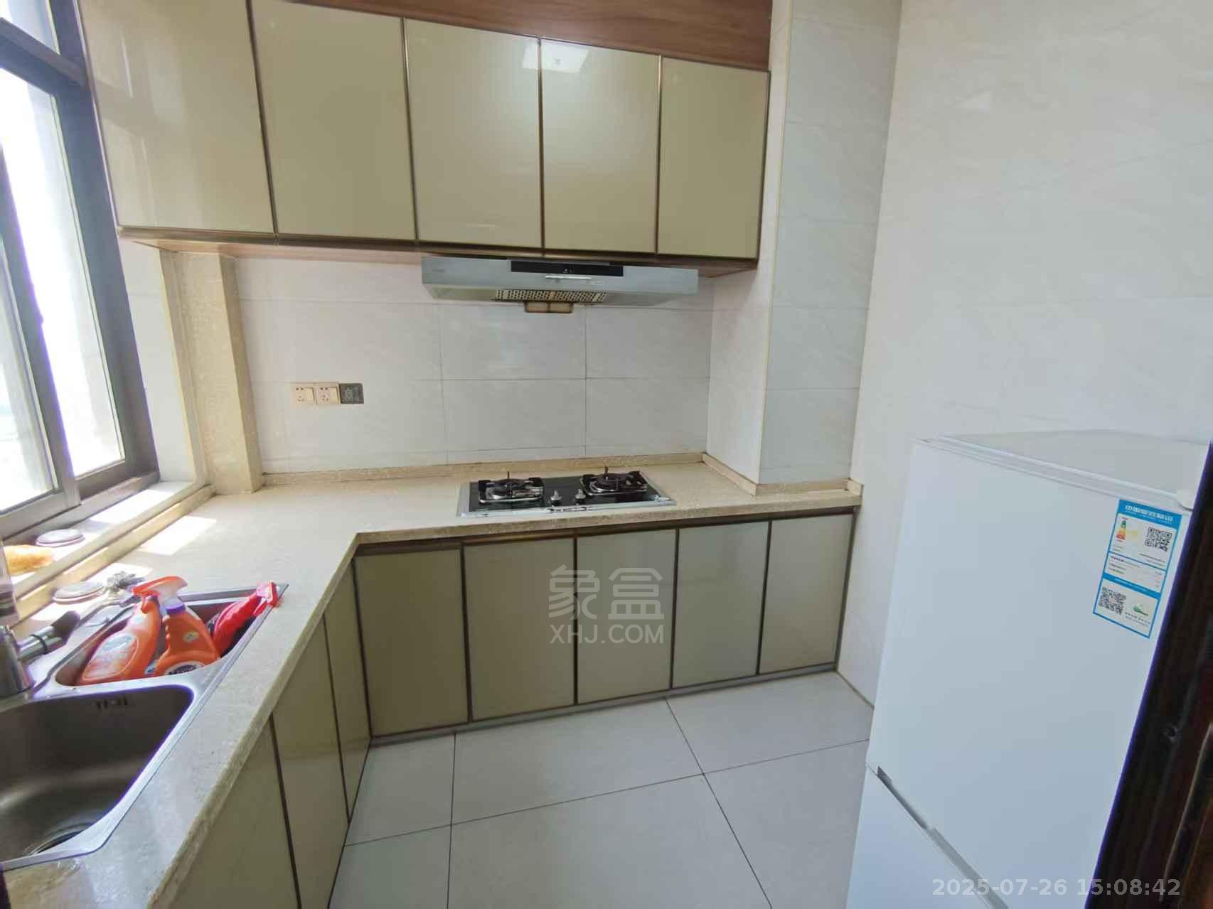 金轮翡翠名园 3室2厅1卫 1900.0元/月 金轮翡翠名园 3室2厅1卫 1900.0元/月室内图