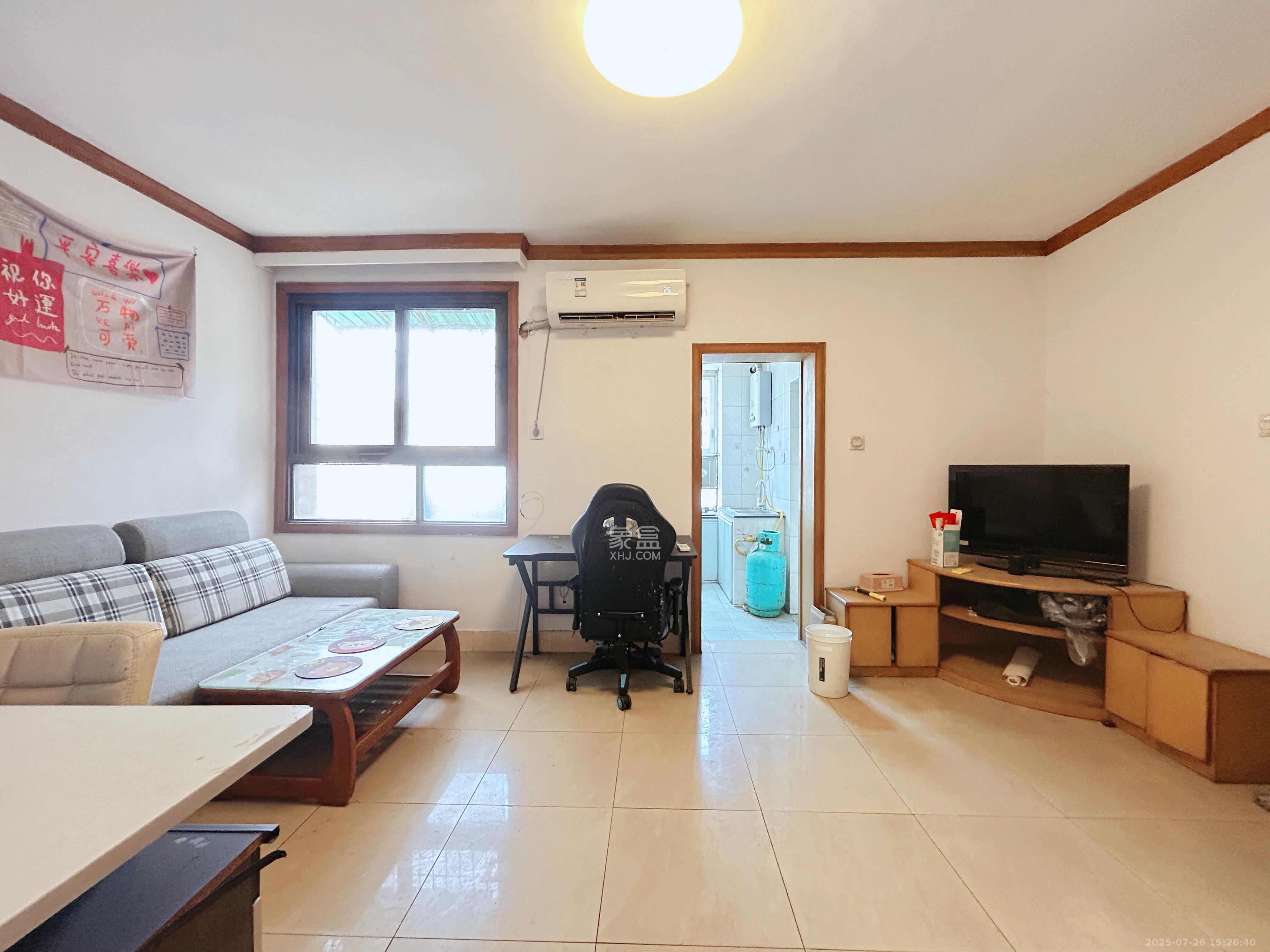 通泰街散盘  2室2厅1卫    1600.0元/月 通泰街散盘  2室2厅1卫    1600.0元/月室内图1