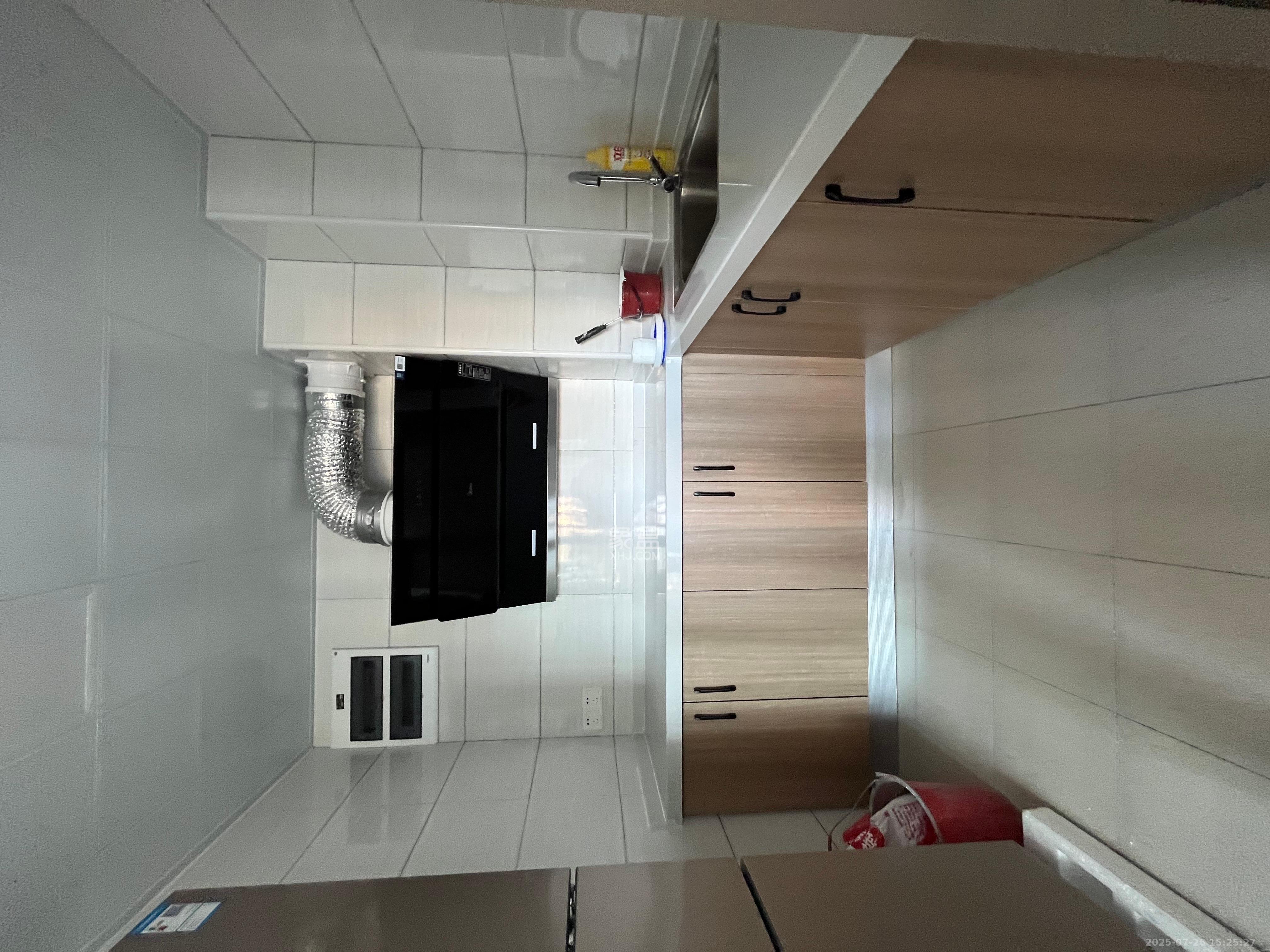 万科金色麦田  3室2厅2卫    2300.0元/月室内图