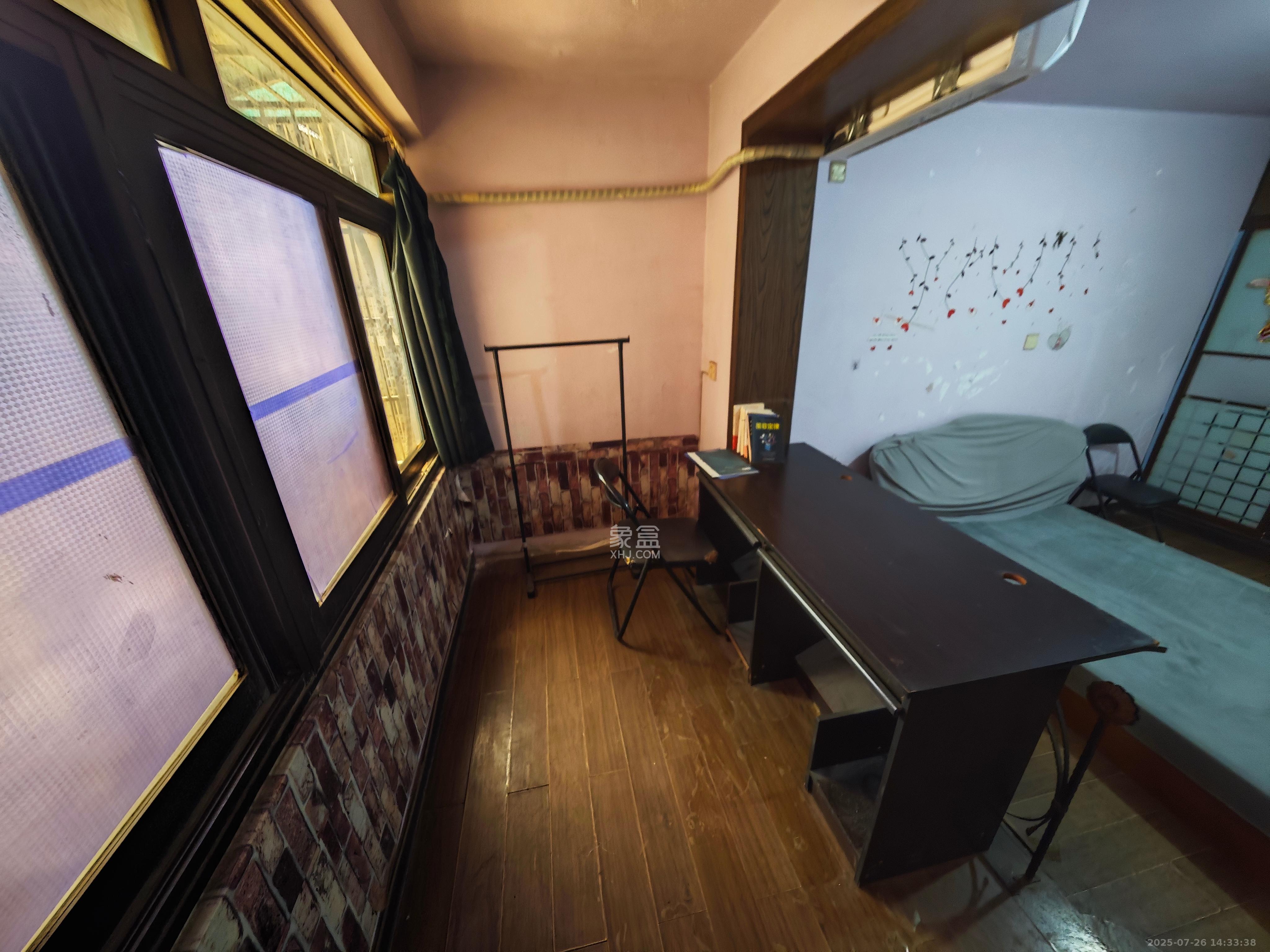 向家湾社区(含富湘公寓) 2室1厅1卫 1150.0元/月 向家湾社区(含富湘公寓) 2室1厅1卫 1150.0元/月室内图