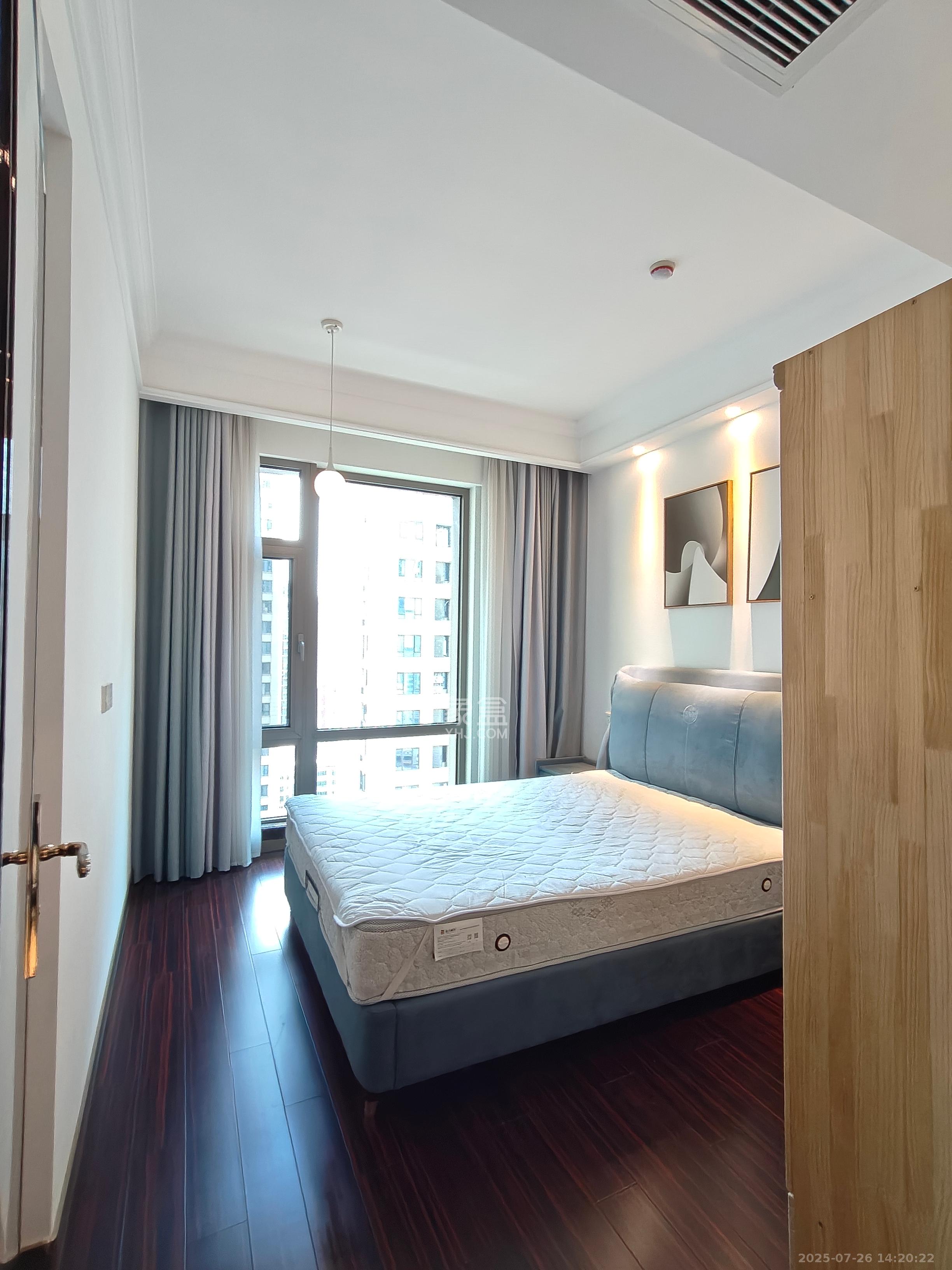 中隆国际嘉熙中心 3室2厅2卫 6800.0元/月 中隆国际嘉熙中心 3室2厅2卫 6800.0元/月室内图