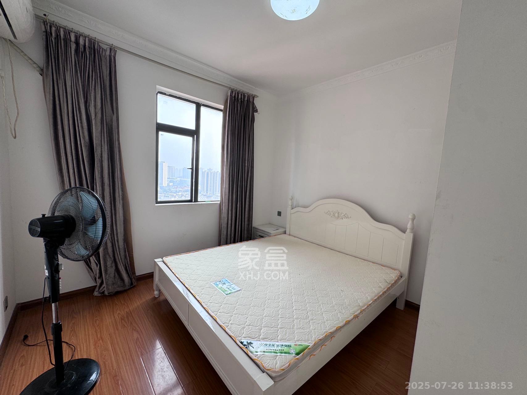 高升时代广场（冠铭商务中心）  3室2厅1卫    2200.0元/月室内图