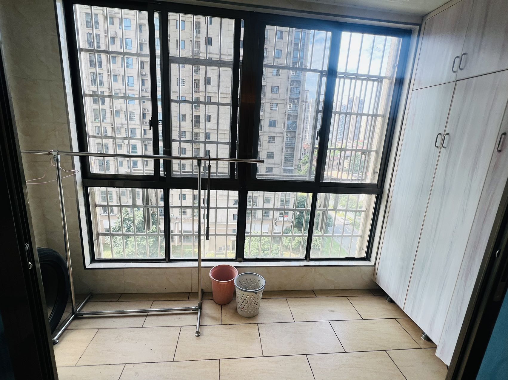 碧桂园 3室2厅1卫 1700.0元/月 碧桂园 3室2厅1卫 1700.0元/月室内图