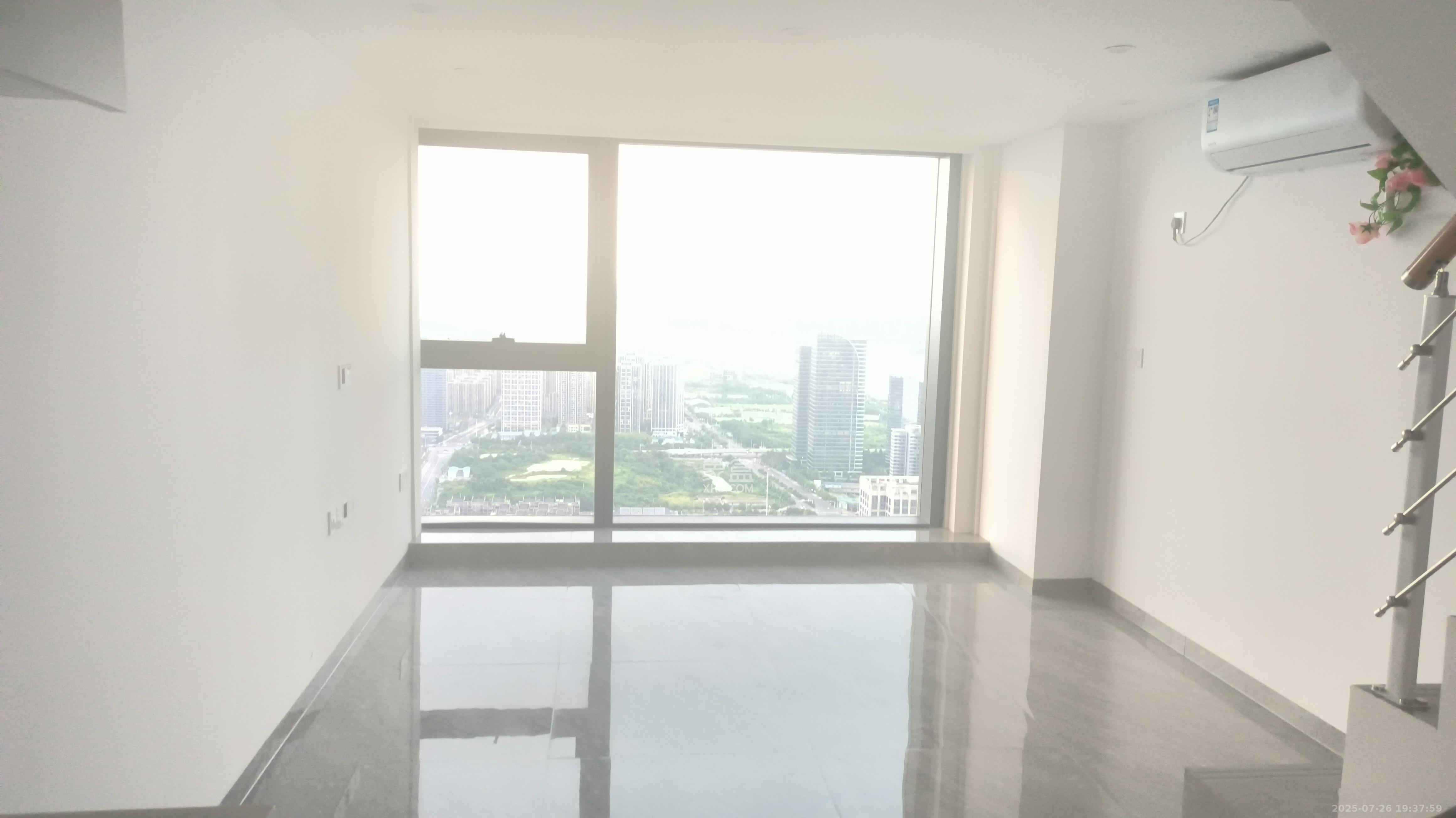 卓越中寰  2室1厅1卫   2500.00元/月室内图
