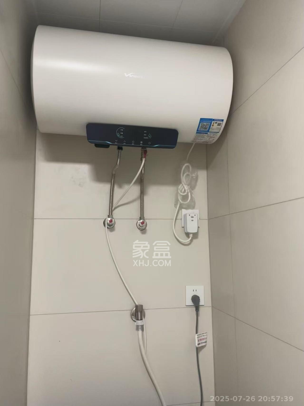 华润置地中心 1室0厅0卫 2500.0元/月 华润置地中心 1室0厅0卫 2500.0元/月室内图