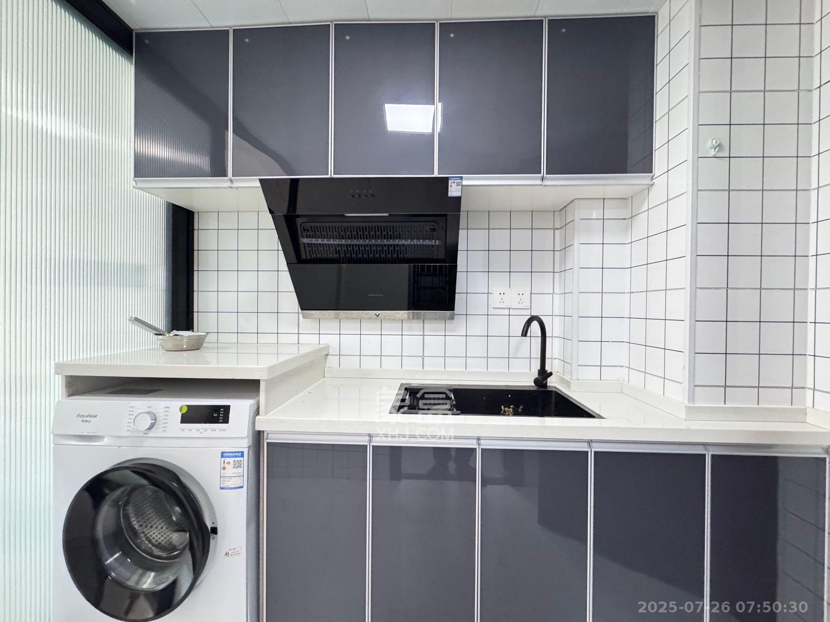 中海珑悦府  1室1厅1卫    1200.0元/月室内图