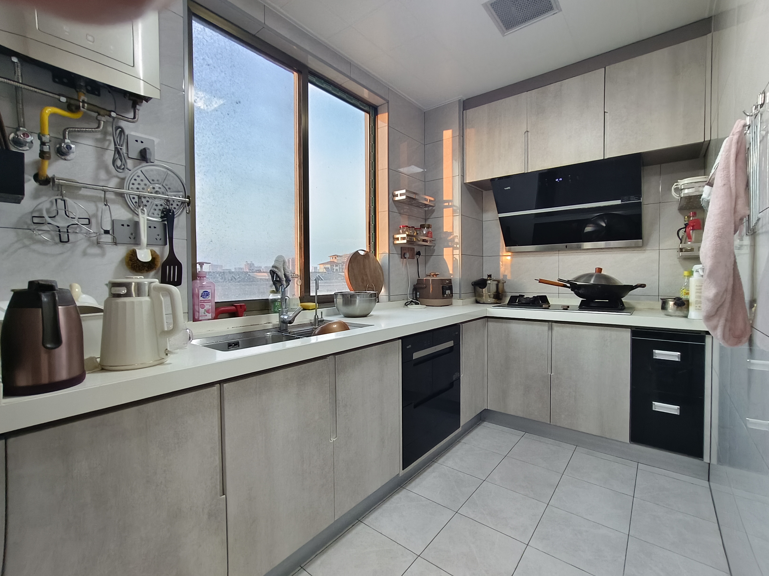 国色天香 3室2厅2卫 103.8万 国色天香 3室2厅2卫 103.8万客厅