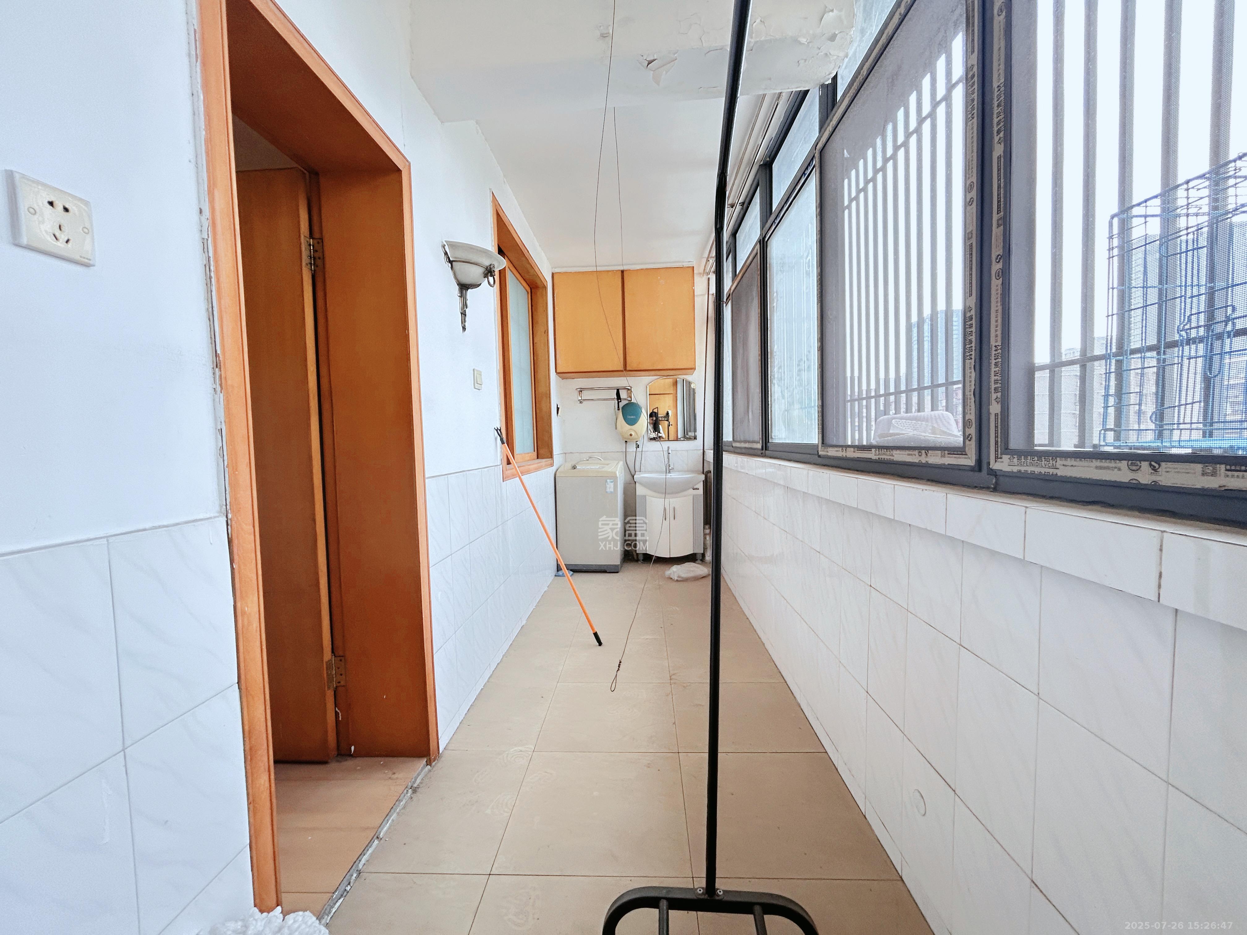 通泰街散盘  2室2厅1卫    1600.0元/月 通泰街散盘  2室2厅1卫    1600.0元/月室内图